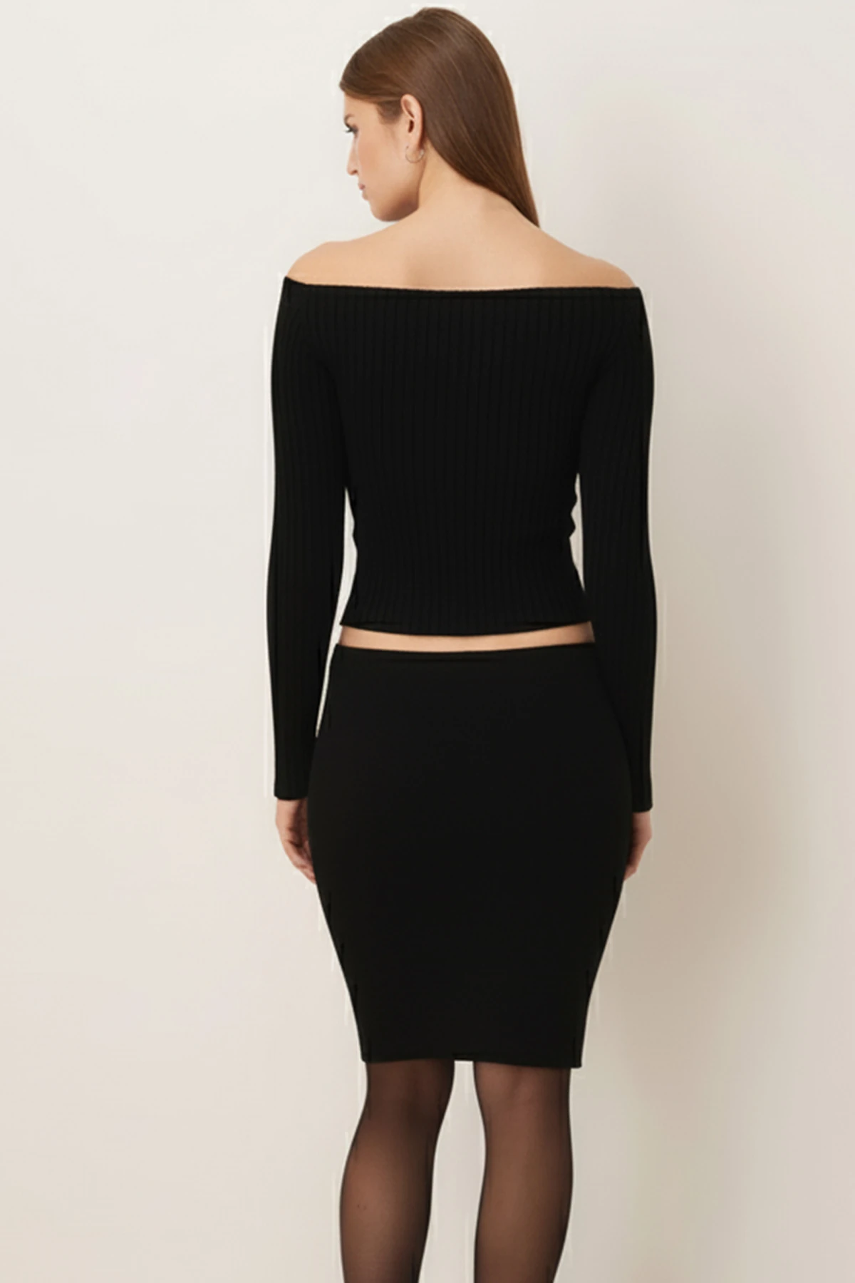 Kadın Siyah Kayık Yaka Selanik Örgü Triko Etekli İkili Takım ARM-26K136032