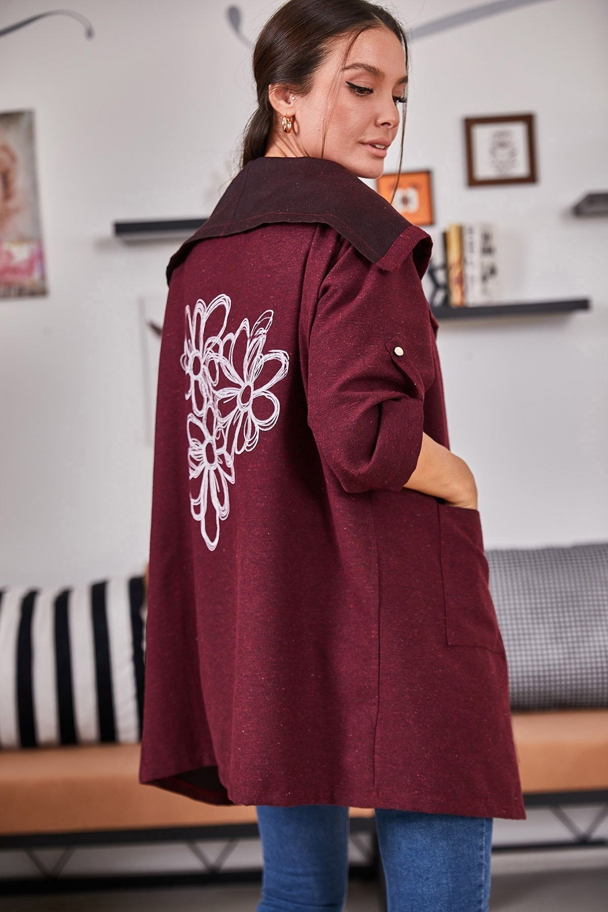 Kadın Bordo Sırtı Çiçek Baskılı Mevsimlik Ceket ARM-20K024030