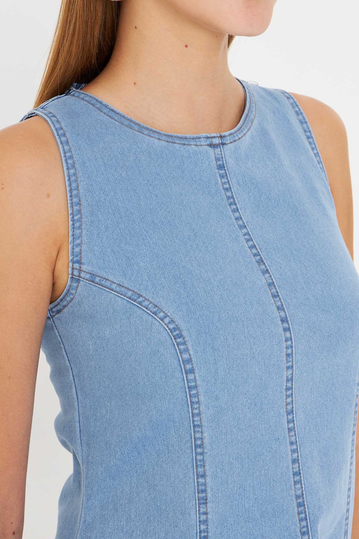 Kadın Açık Mavi Vücuda Oturan Denim Kloş Elbise ARM-25Y001088