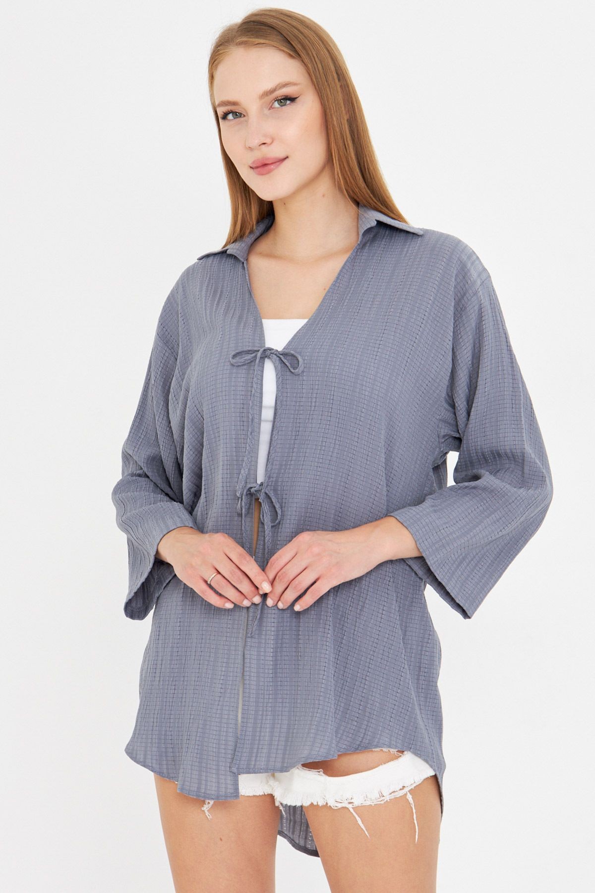 Kadın Açık Gri Gömlek Yakalı Önden Bağcıklı Kimono ARM-25K001006