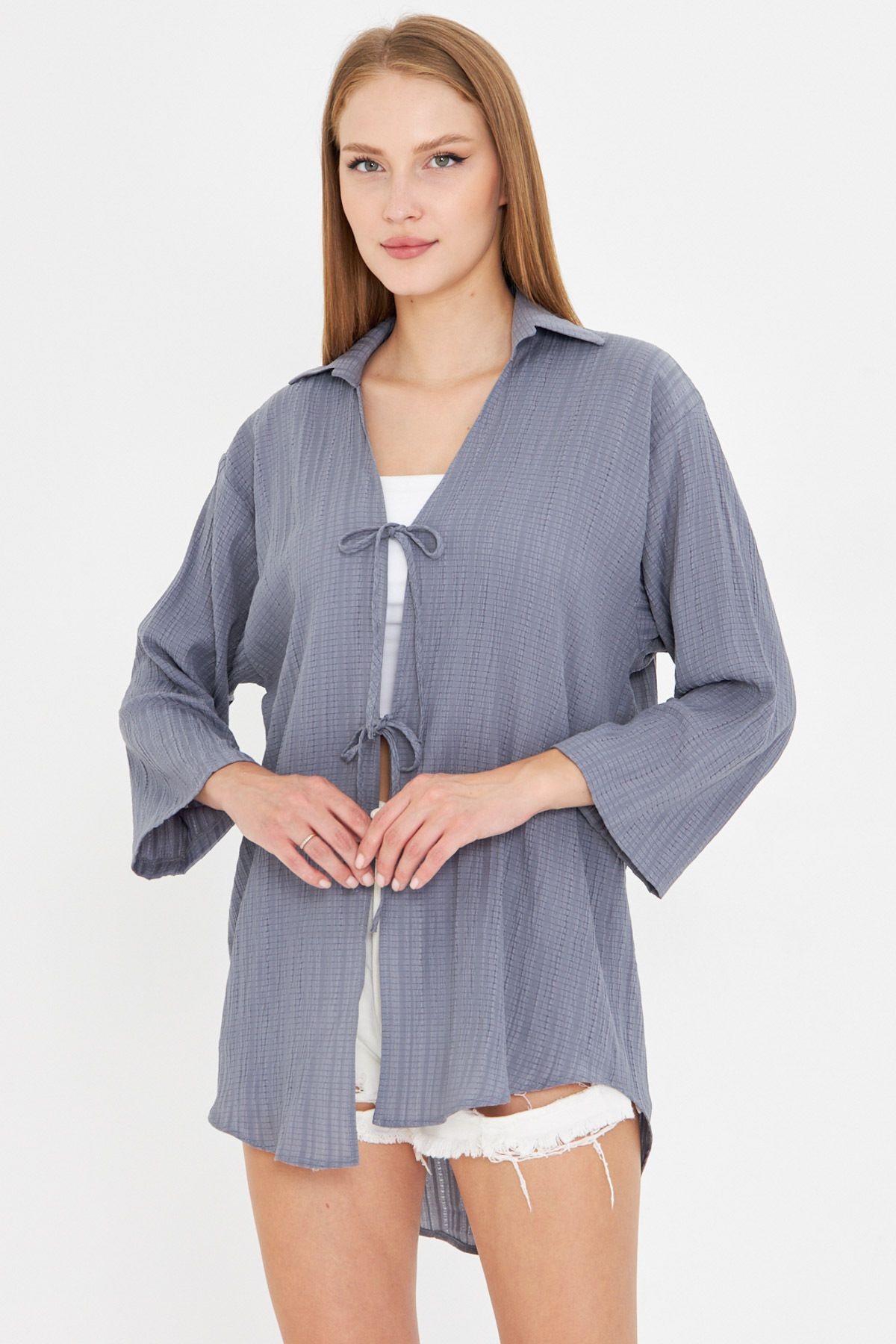 Kadın Açık Gri Gömlek Yakalı Önden Bağcıklı Kimono ARM-25K001006
