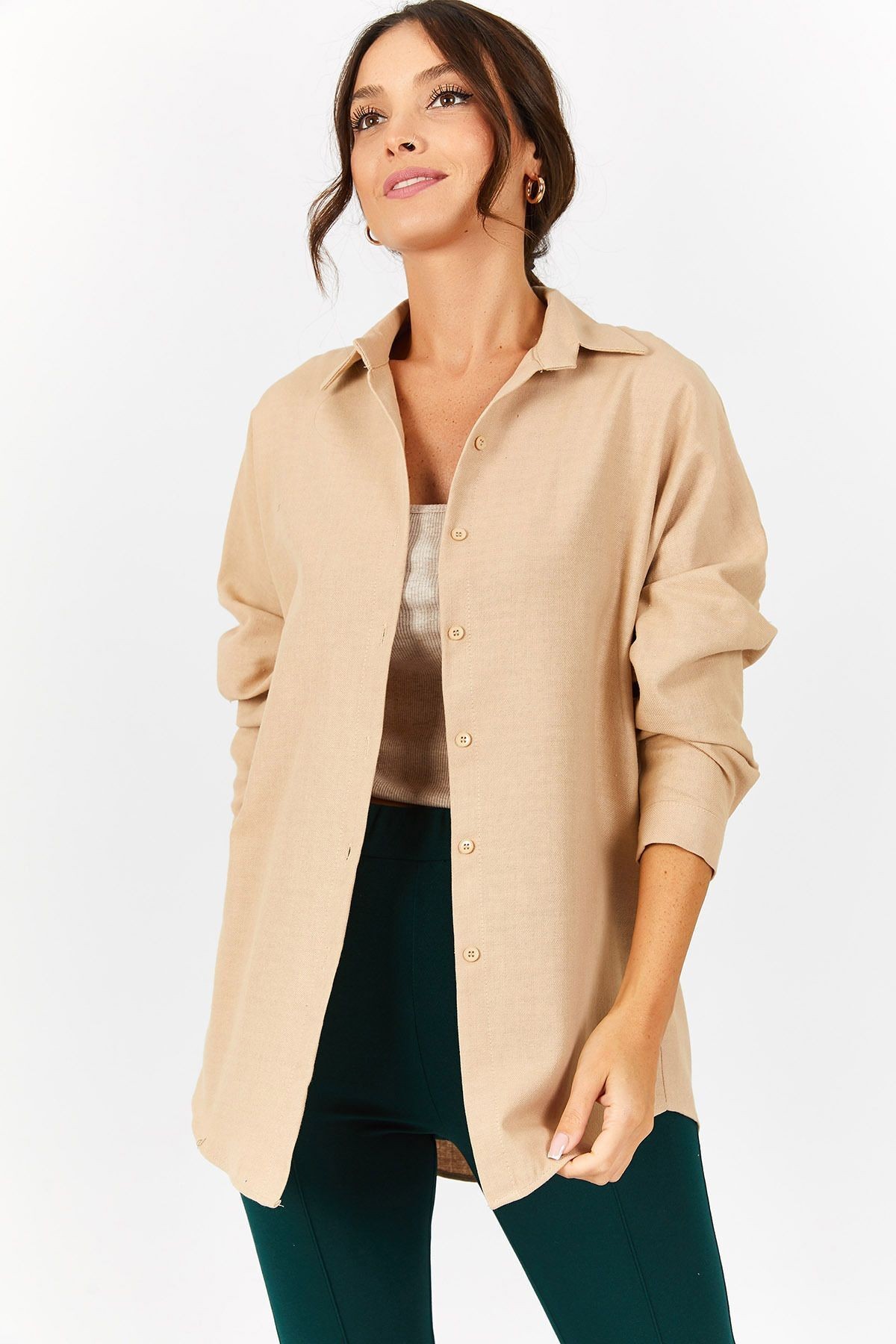 Kadın Bej Oversize Uzun Basic Gömlek ARM-22Y001118
