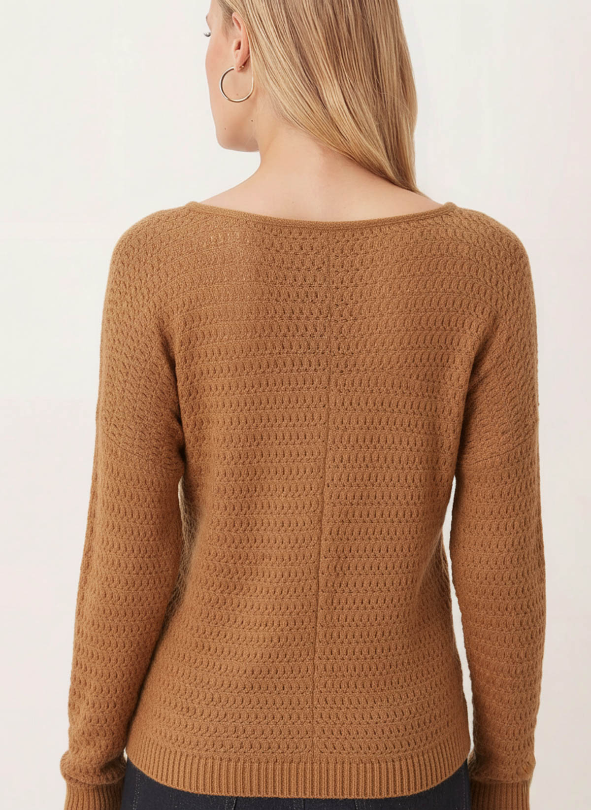 Kadın Açık Kahve Yumuşak Dokulu Omuz Dekolteli Bluz ARM-26K001024