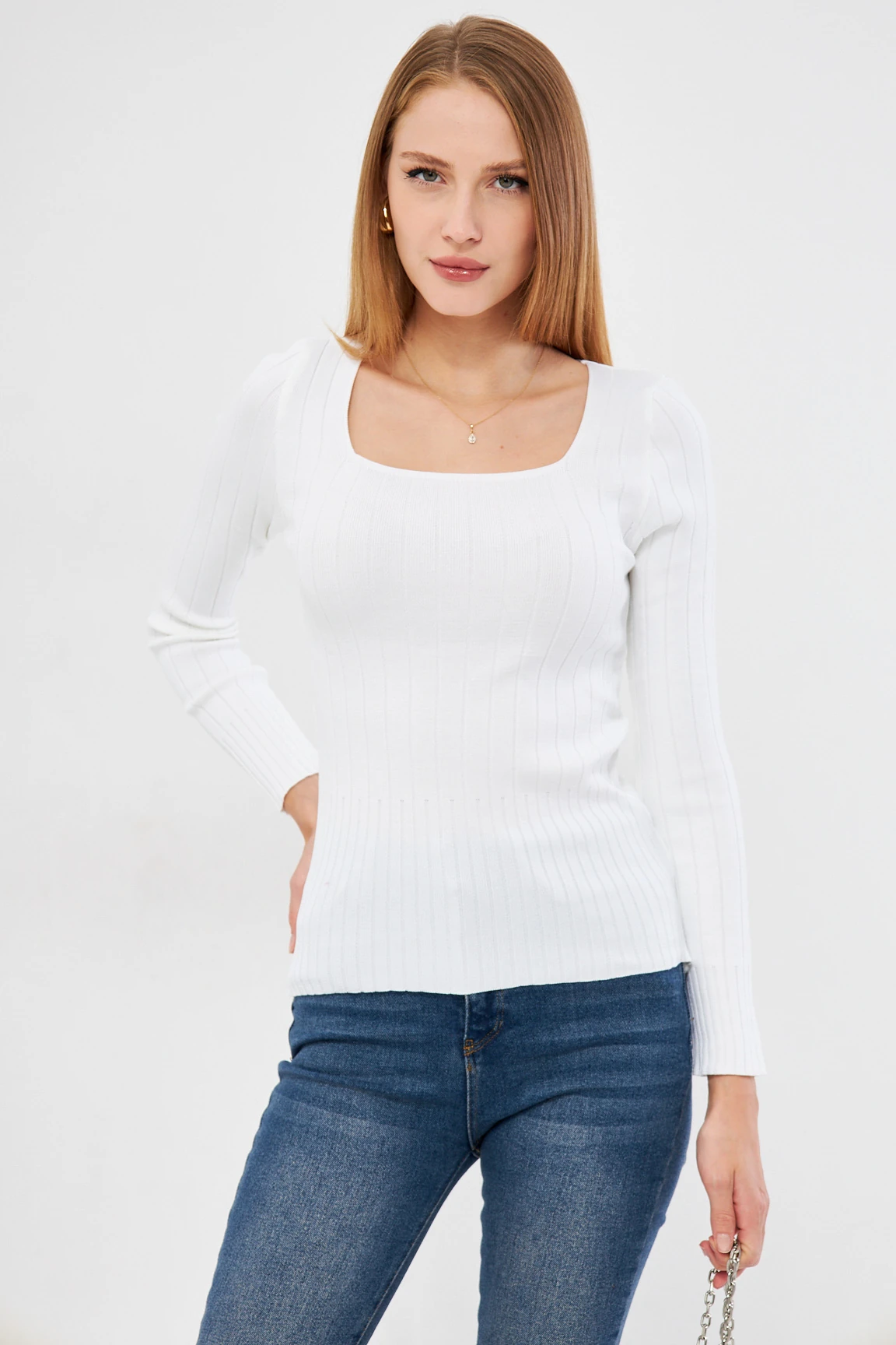 Kadın Beyaz Kare Yaka Likralı Triko Bluz ARM-25K069006