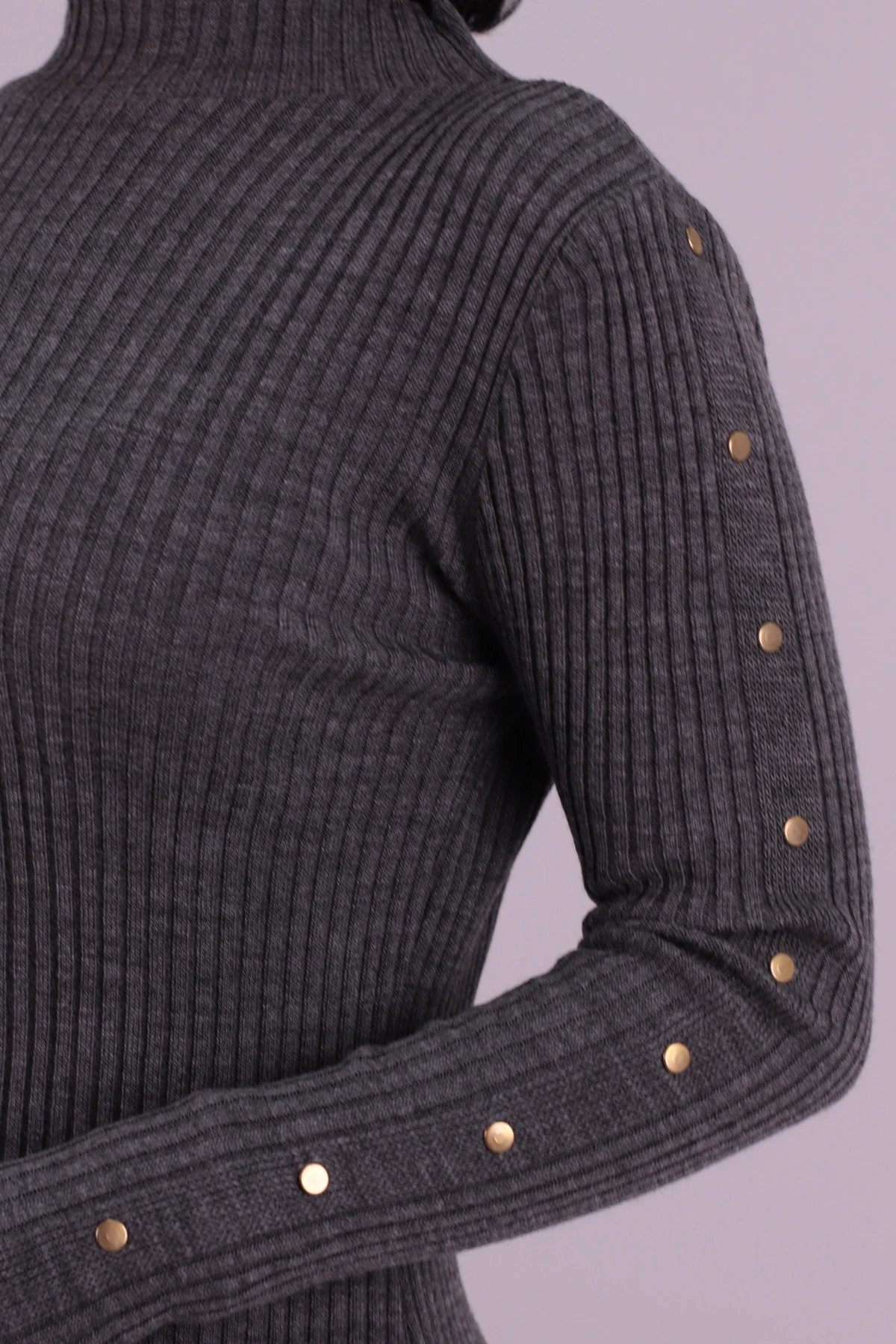 Kadın Antrasit Yanı Yırtmaçlı Zımba Detaylı Triko Elbise ARM-26K136072