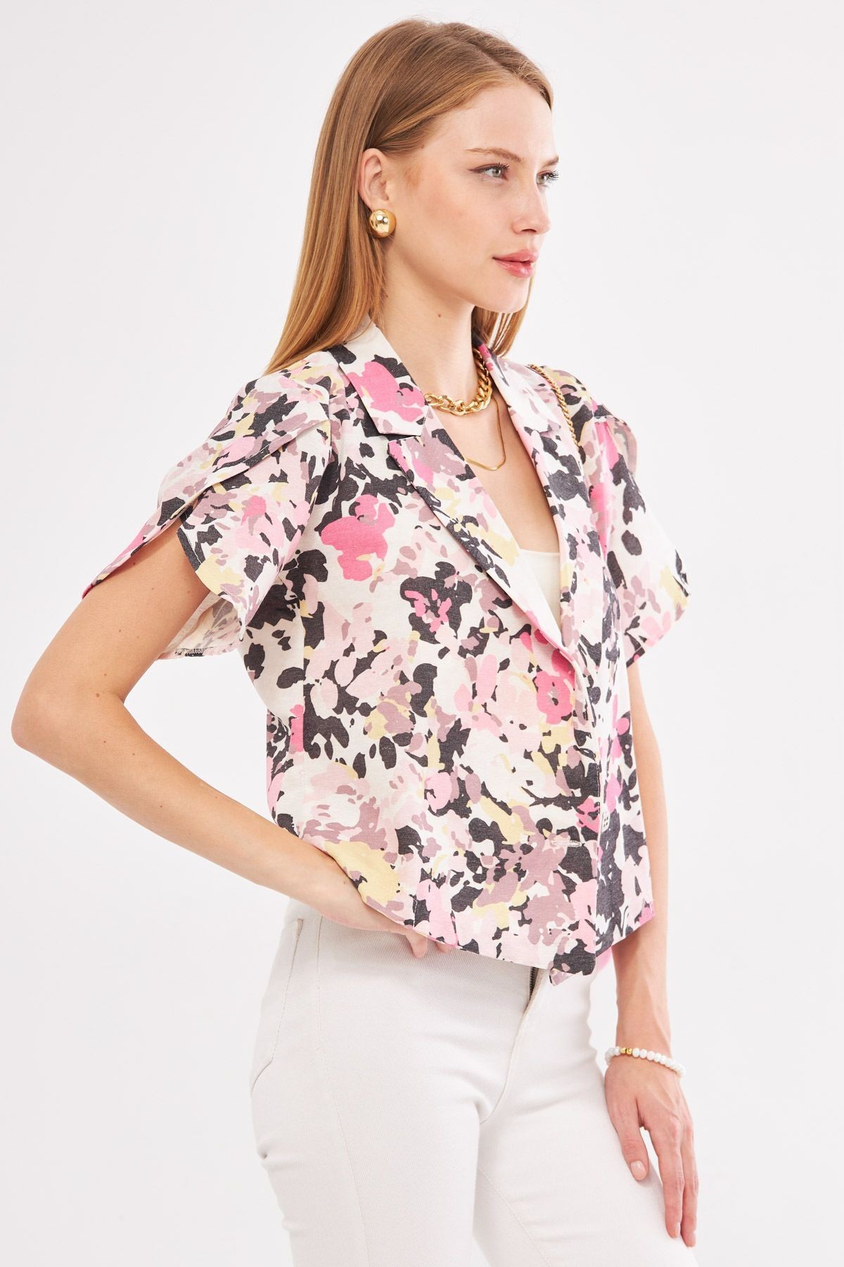Kadın Pembe Keten Görünümlü Desenli Kolu Yırtmaçlı Crop Kısa Kol Ceket ARM-24Y001095