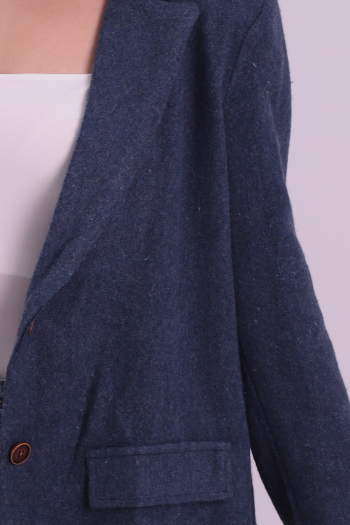 Kadın Koyu Mavi Erkek Yaka Cep Kapaklı Vatkalı Oversize Kaşe Ceket ARM-26K001044