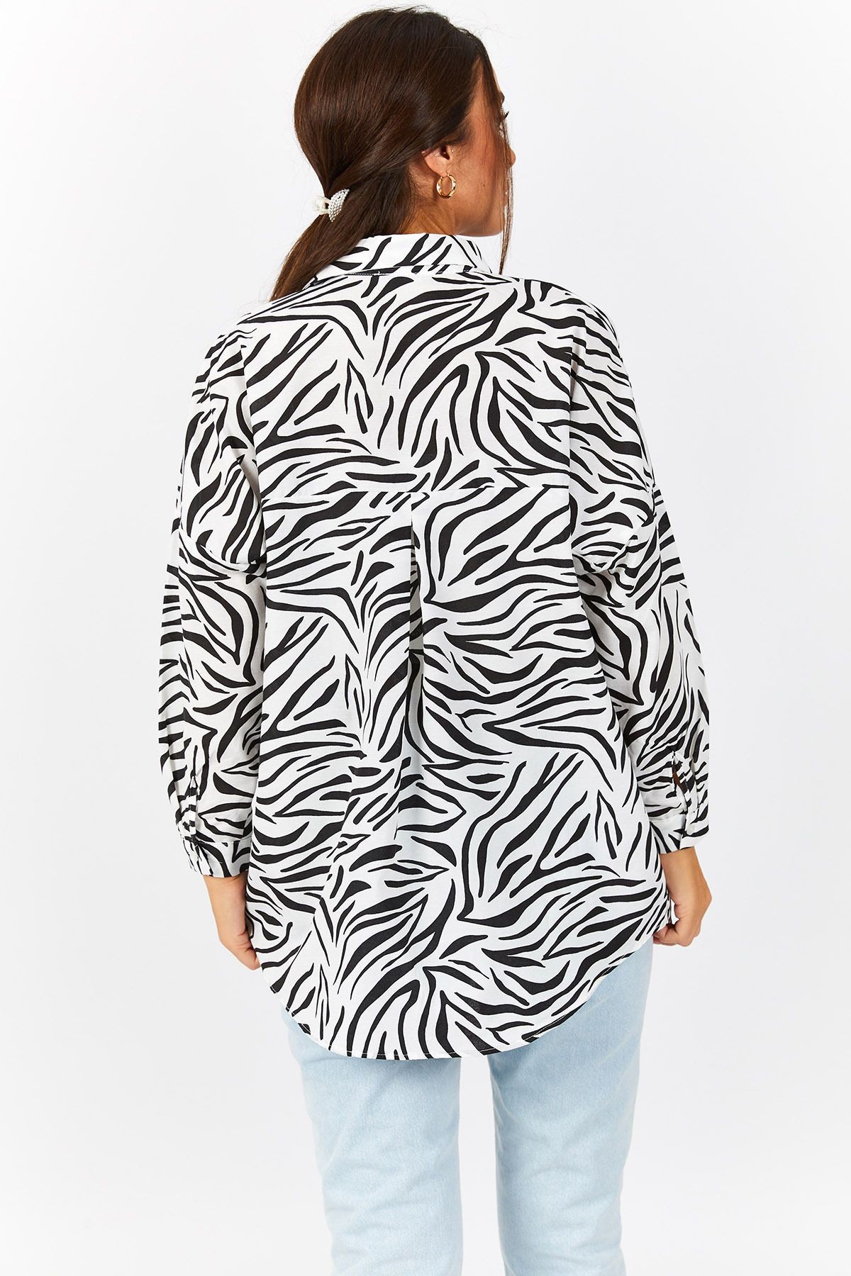 Kadın Siyah Zebra Desen Oversize Uzun Basic Gömlek Arm-22Y001145