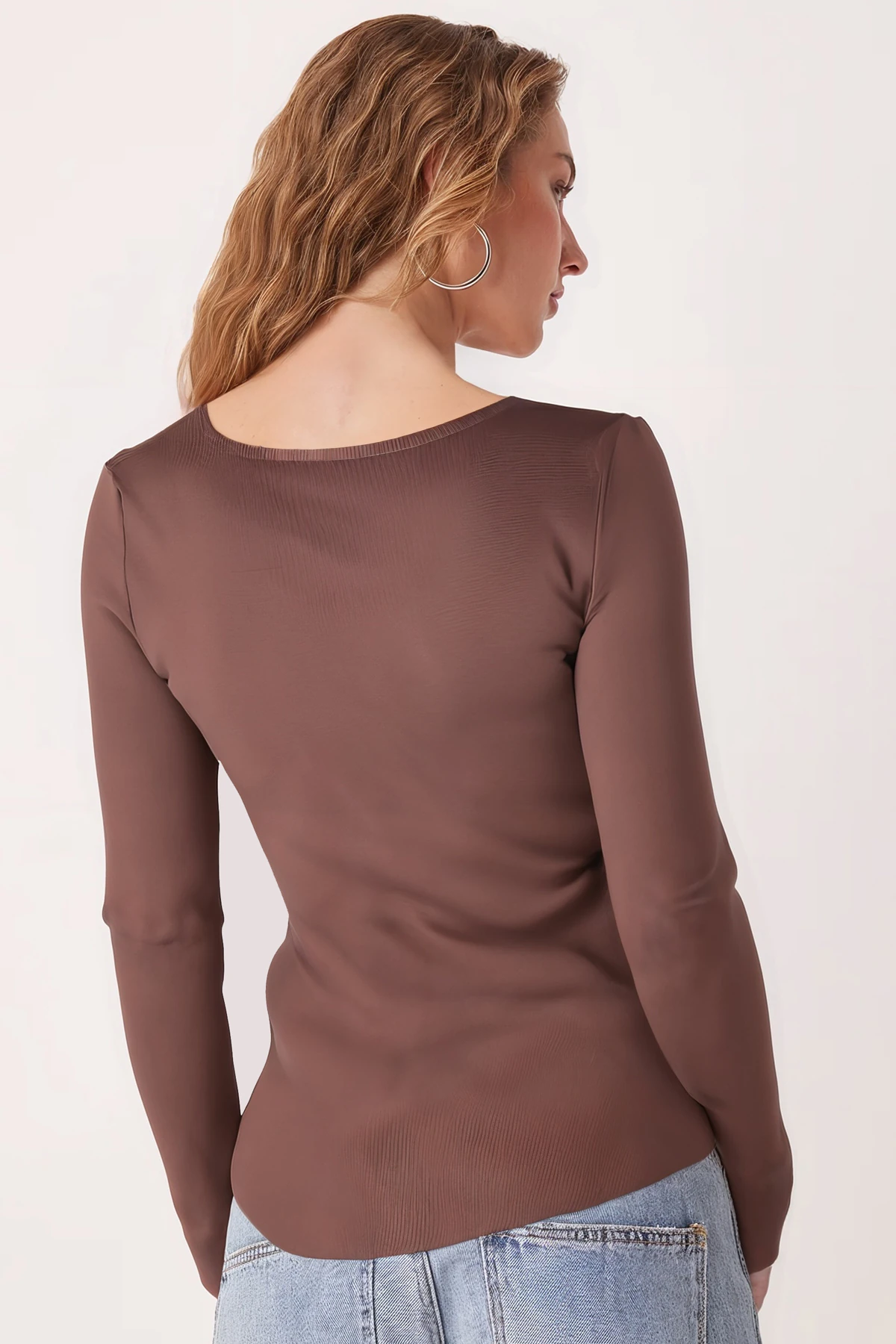 Kadın Kahve Kare Yaka Likralı Triko Bluz ARM-26K069002