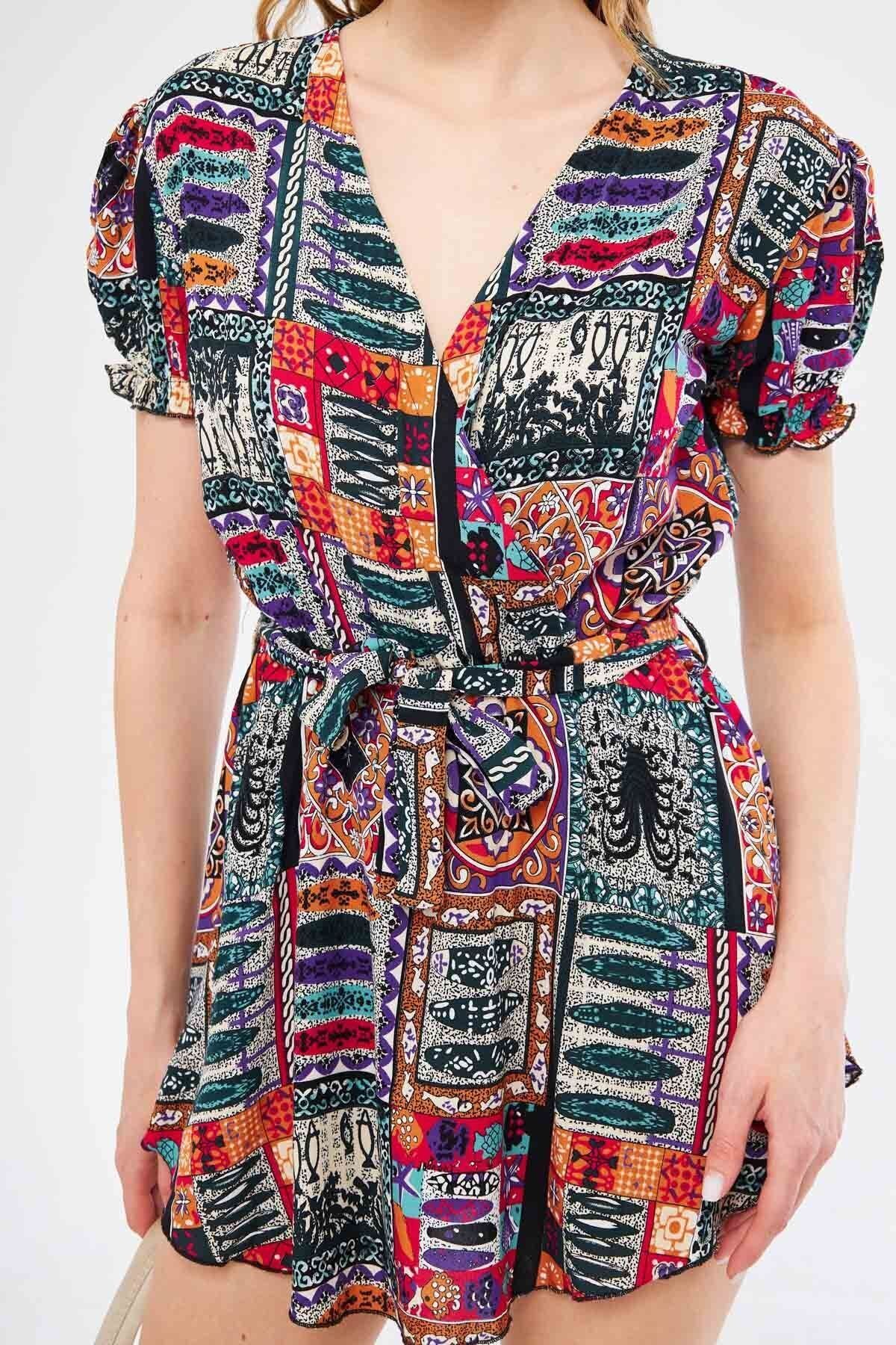 Kadın Turuncu Dekaepta Tulum Kruvaze Yaka Beli Ve Kolu Lastikli Mini Şort Etekli ARM-24Y001040