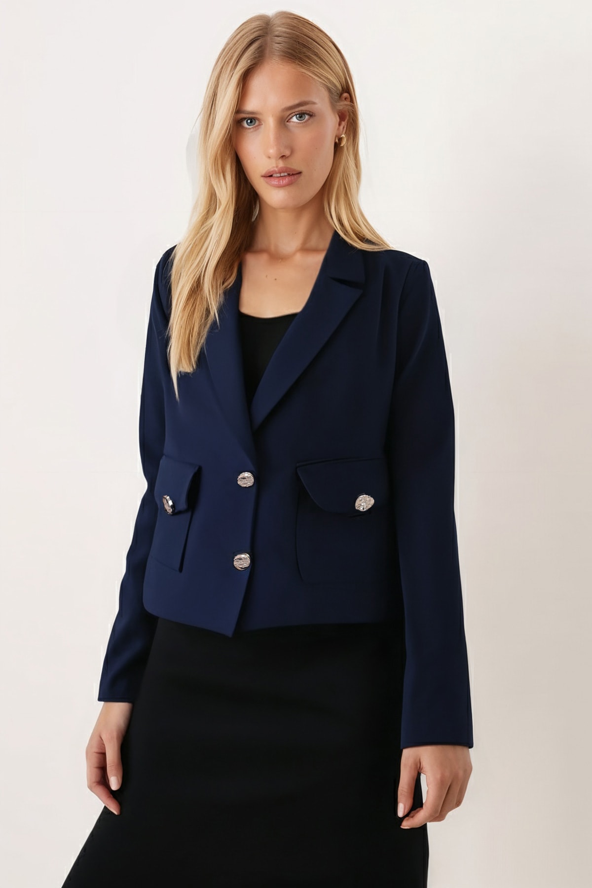 Kadın Lacivert Erkek Yaka Kare Cepli Crop Ceket ARM-26K001026