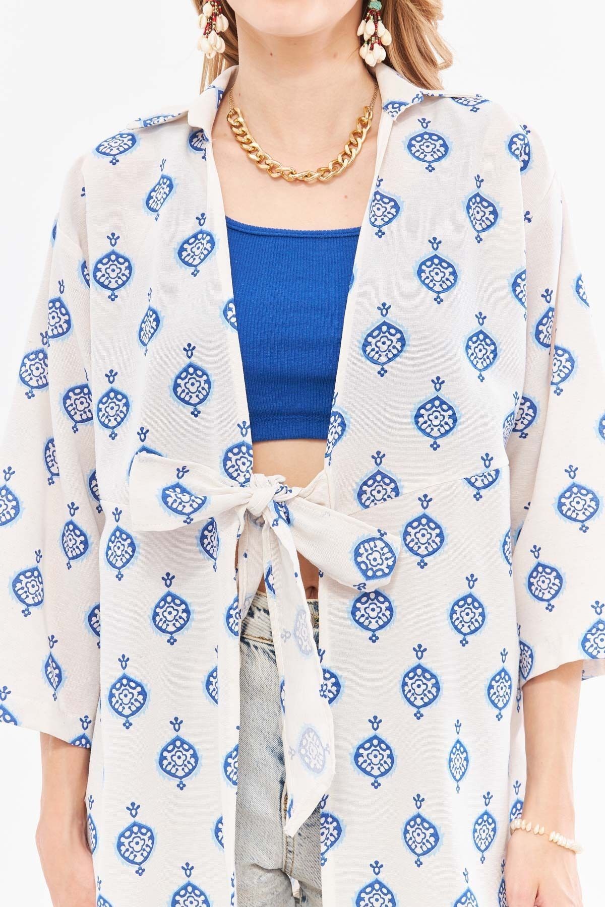 Kadın Mavi Keten Görünümlü Desenli Önden Bağlamalı Midi Boy Kimono Gömlek ARM-24Y001096