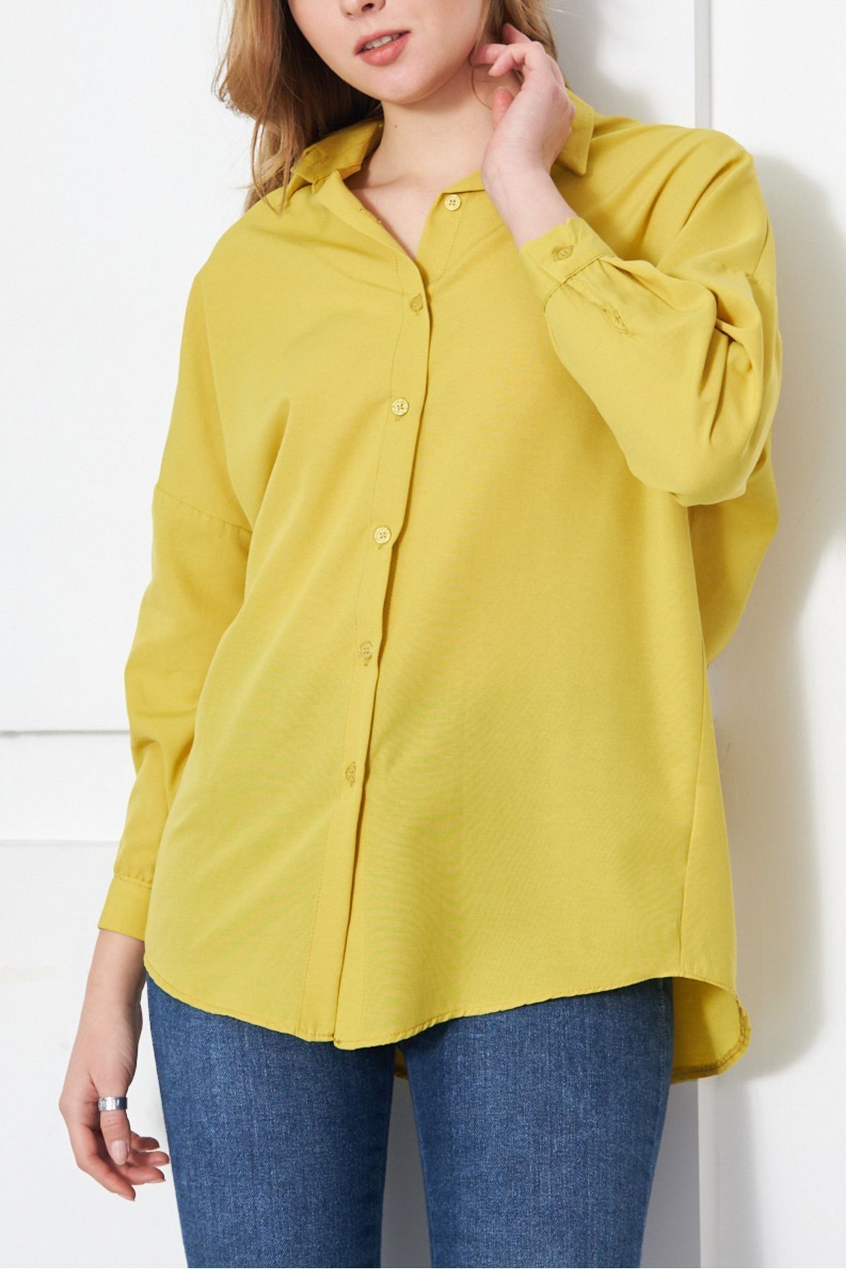 Kadın Yağ Yeşili Oversize Uzun Basic Gömlek ARM-22Y001118