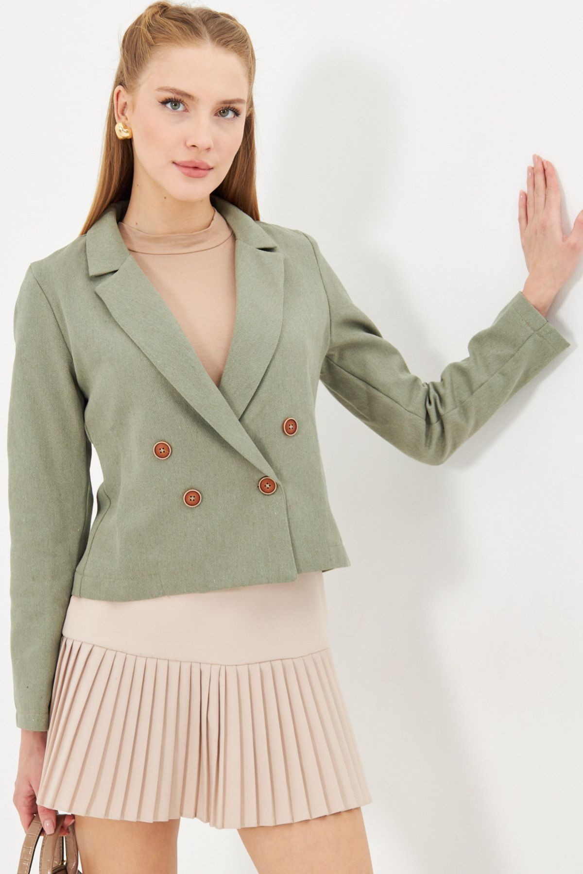 Kadın Haki Kruvaze Yaka Gabardin Crop Ceket ARM-24Y001010