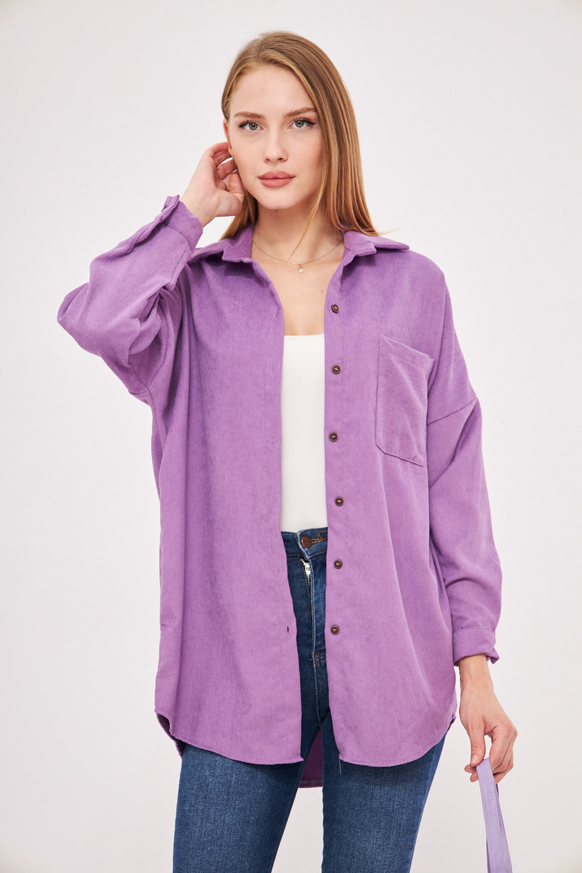 Kadın Lila Cepli Oversize İnce Fitilli Kadife Gömlek ARM-24K001076