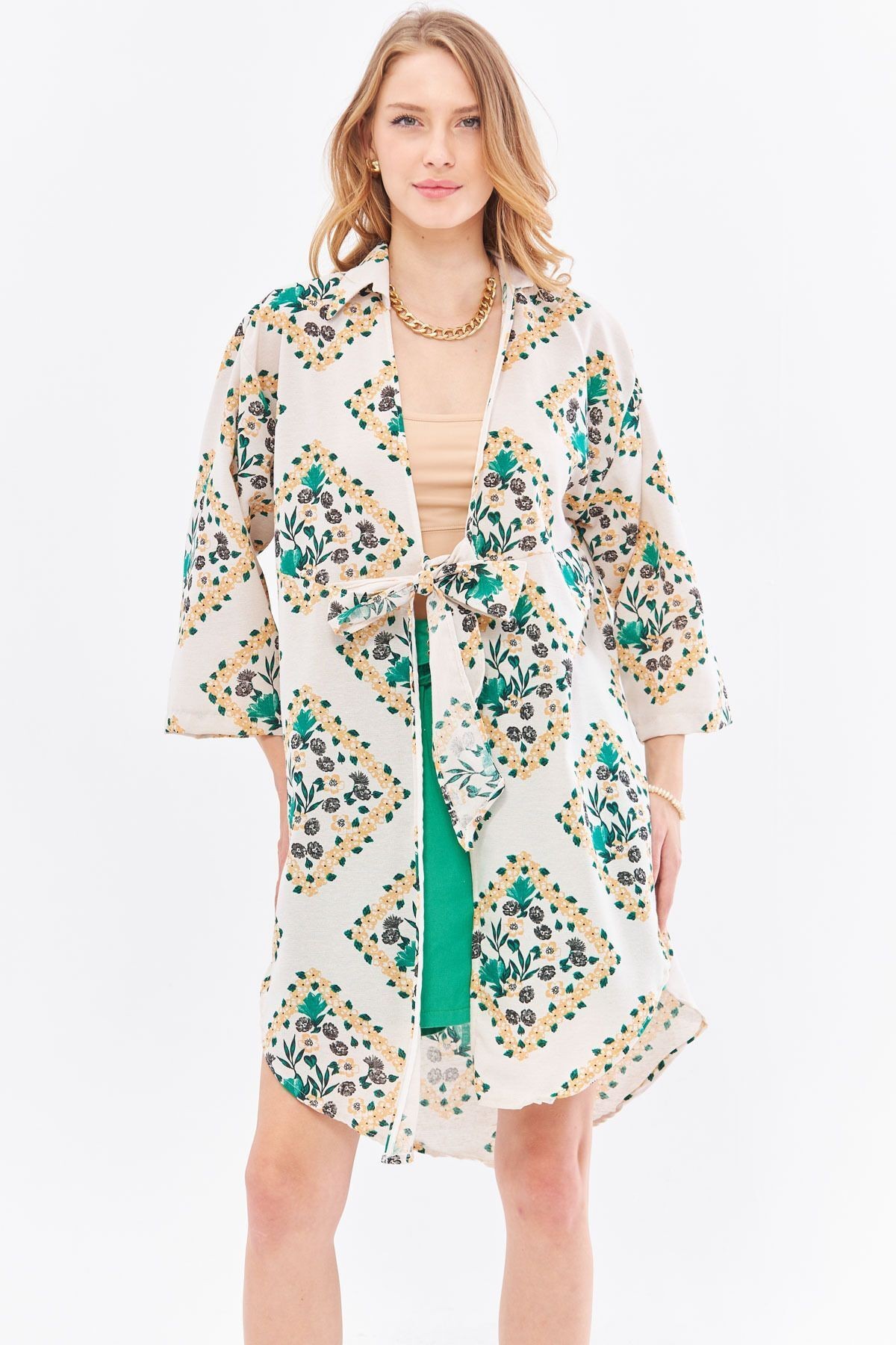 Kadın Koyu Yeşil Keten Görünümlü Desenli Önden Bağlamalı Midi Boy Kimono Gömlek ARM-24Y001096