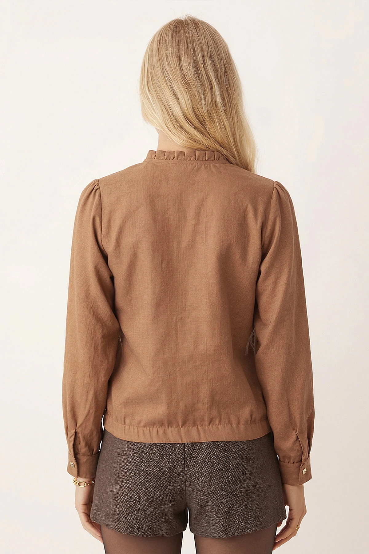 Kadın Vizon V Yaka Yakası Pile Detaylı Beli Lastikli Manşetli Bluz ARM-26K001020