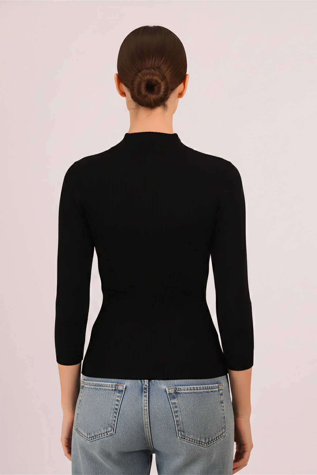 Kadın Siyah Dik Yaka Omuzları Zımba Detaylı Triko Kazak ARM-26K136065