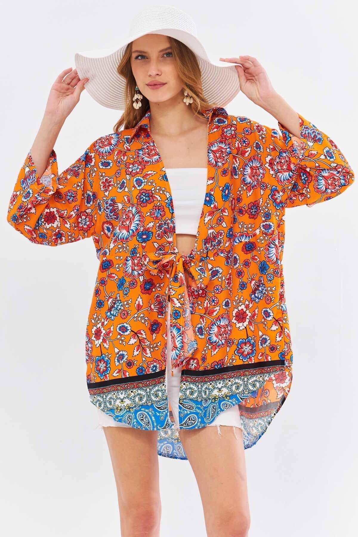 Kadın Nar Çiçeği Desenli Önden Bağlamalı Kimono Gömlek ARM-24Y001080