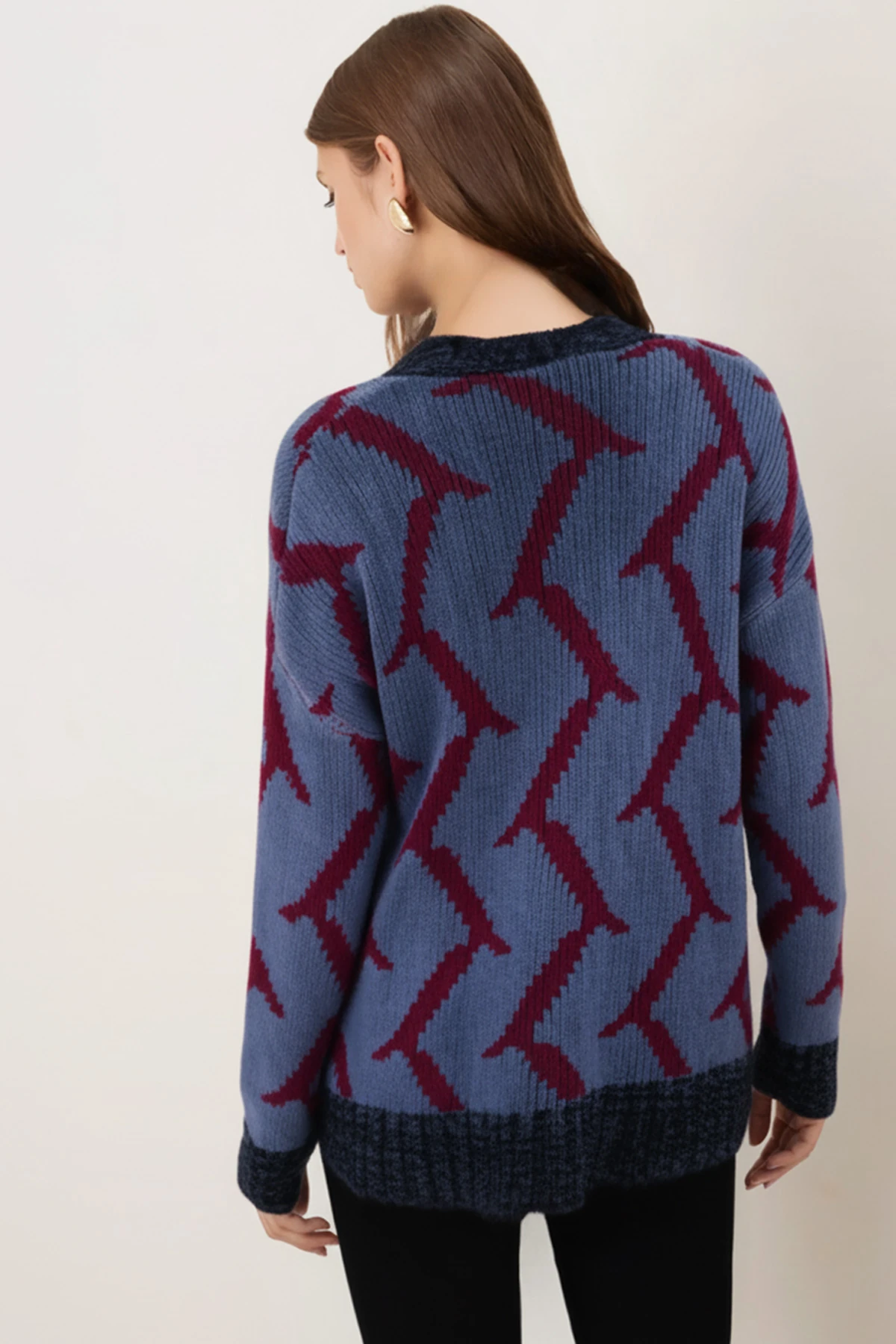 Kadın Mavi V Yaka Düğmeli Desenli Triko Hırka ARM-26K136045