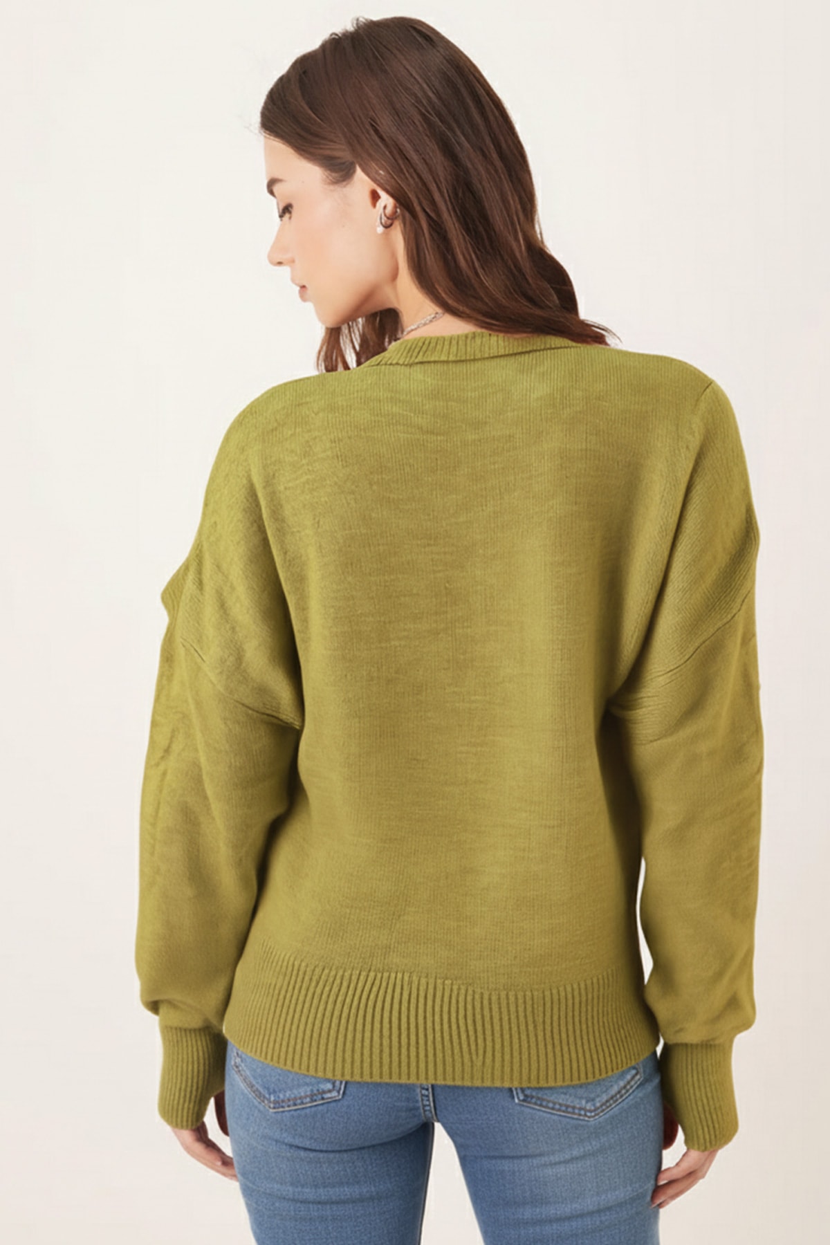 Kadın Yağ Yeşili Pul Detaylı Yarasa Kol Kazak ARM-26K136003