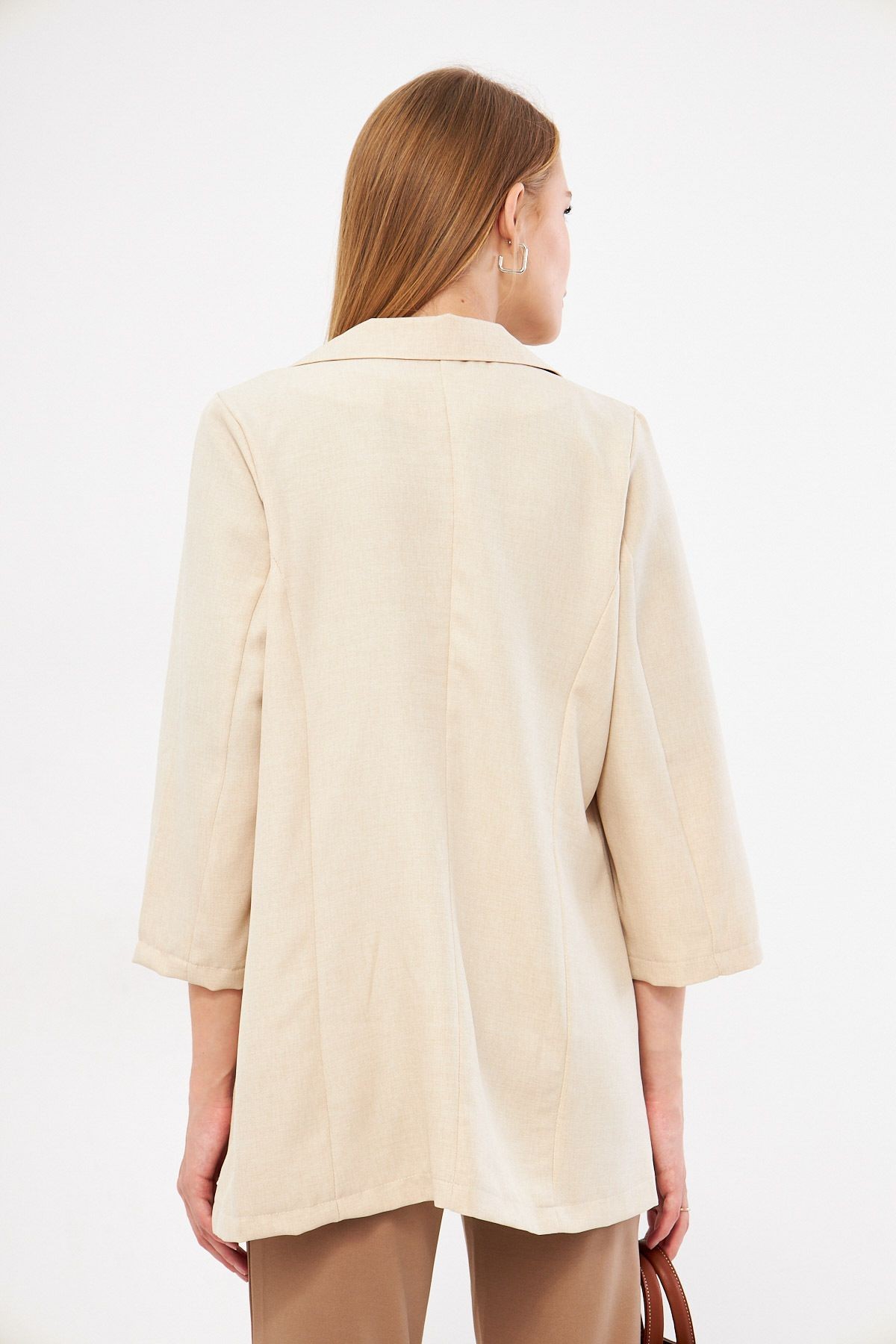 Kadın Ekru Cepli Oversize Ceket ARM-24Y001115