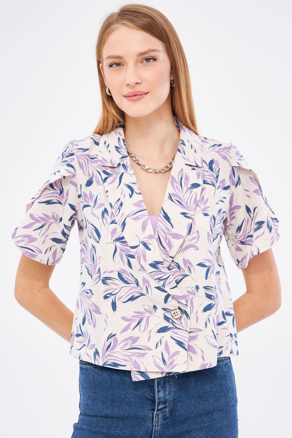 Kadın Laci-Lila Keten Görünümlü Desenli Kolu Yırtmaçlı Crop Kısa Kol Ceket ARM-24Y001095