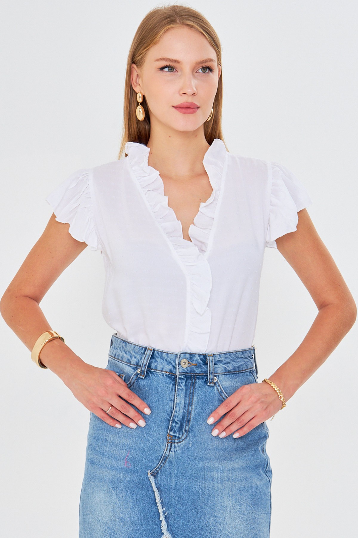Kadın Beyaz-Lila Yakası Ve Kolları Fırfırlı Bluz ARM-25Y001028