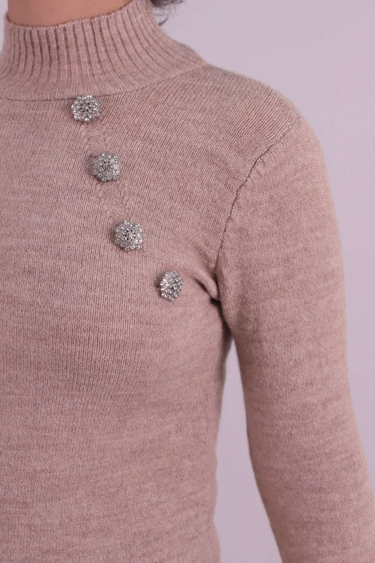 Kadın Bej Yarım Balıkçı Yakası Taşlı Triko Elbise ARM-26K136046