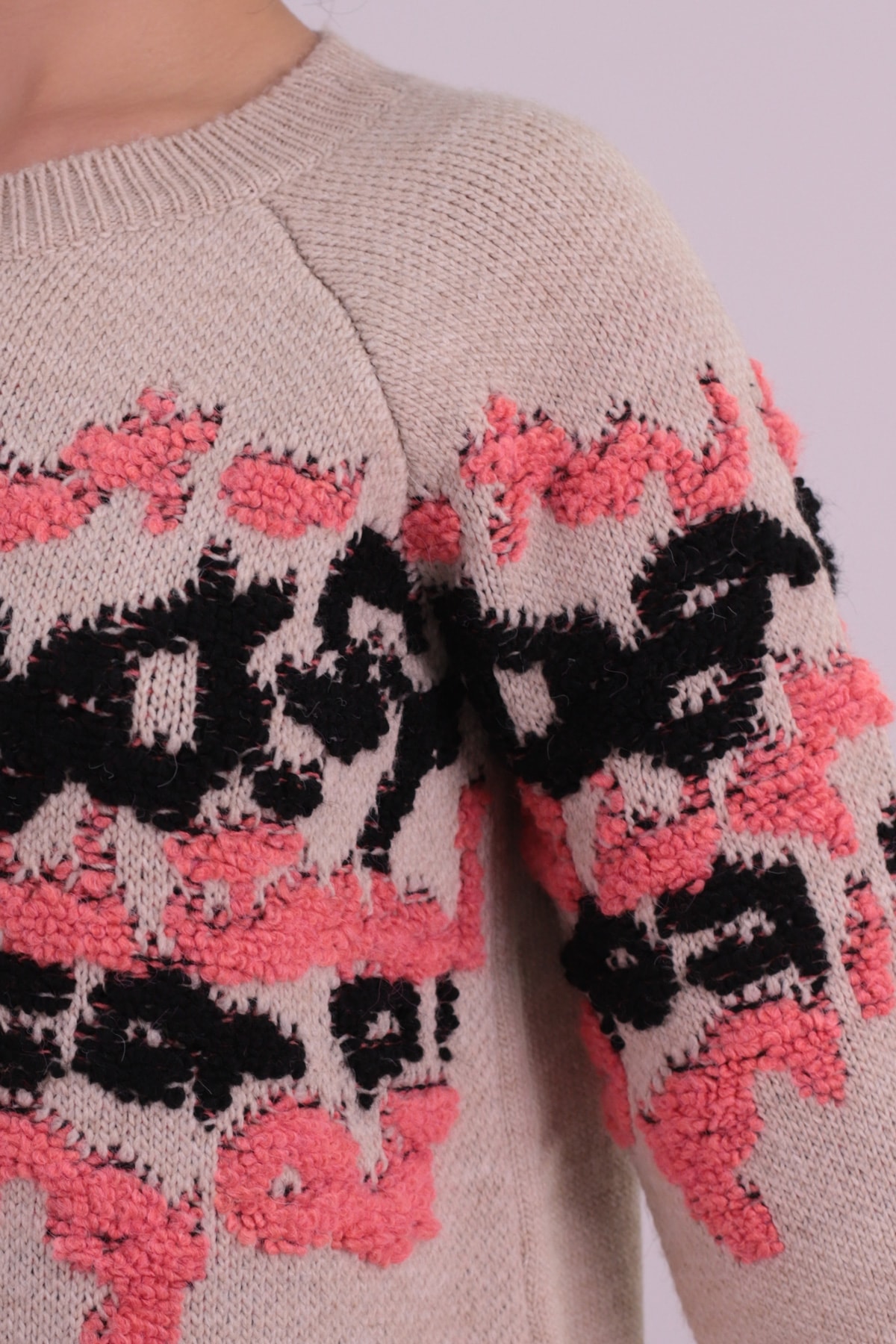 Kadın Taş Önü Kabartmalı Desen Triko Kazak ARM-26K136018