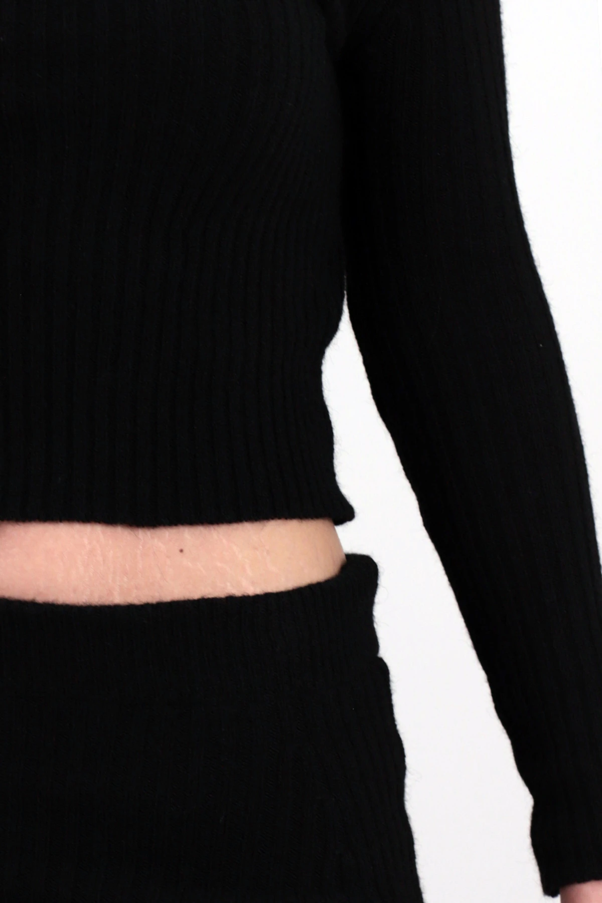 Kadın Siyah Kayık Yaka Selanik Örgü Triko Etekli İkili Takım ARM-26K136032