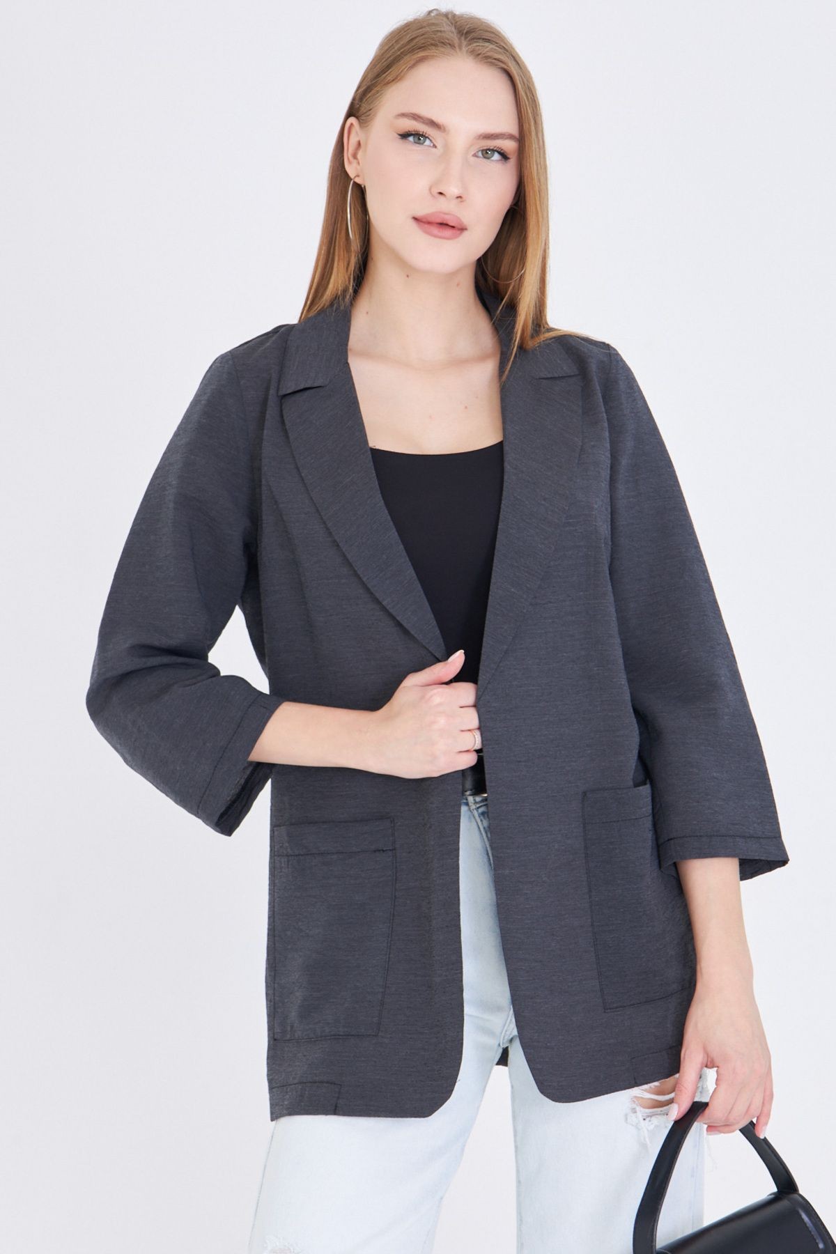 Kadın Siyah Cepli Oversize Ceket ARM-25Y001064