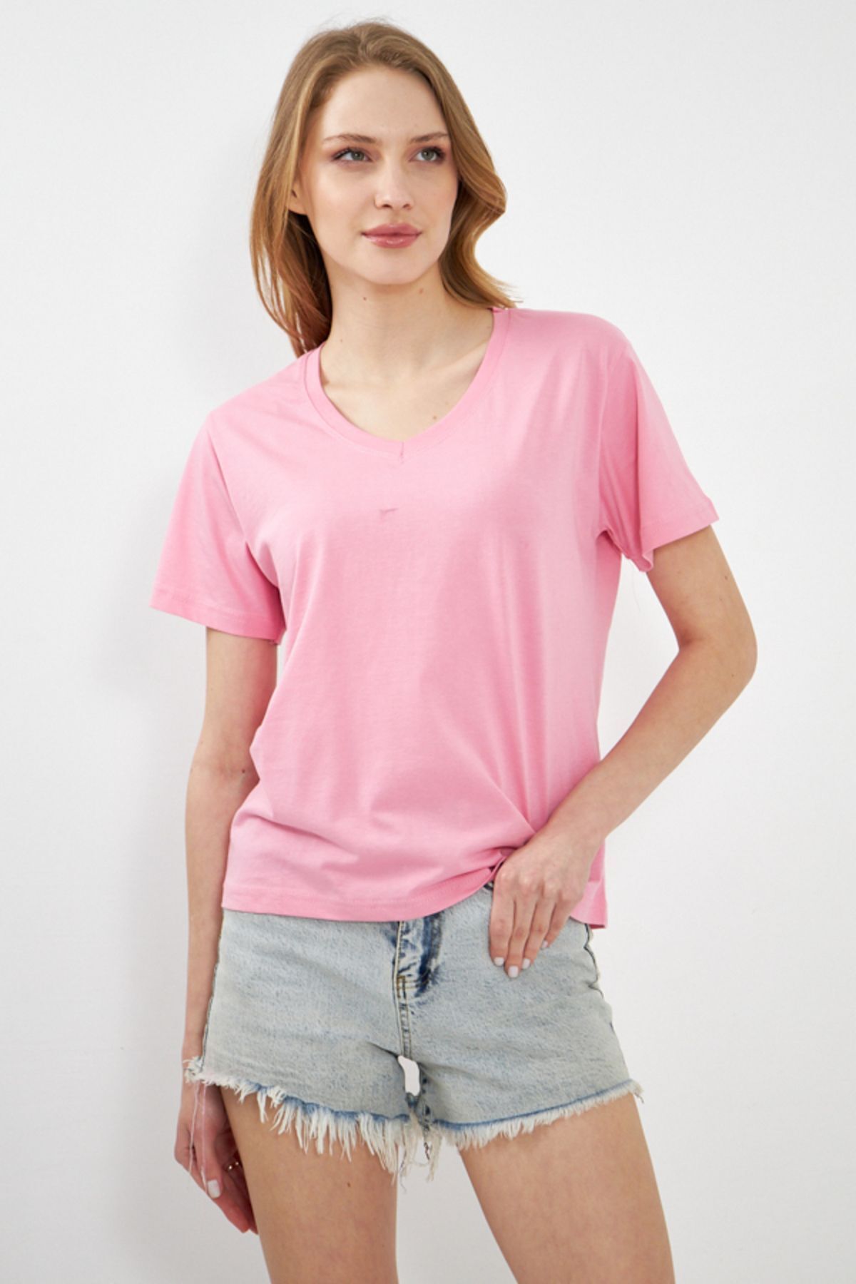 Kadın Pembe V Yaka T-Shirt ARM-23Y024002