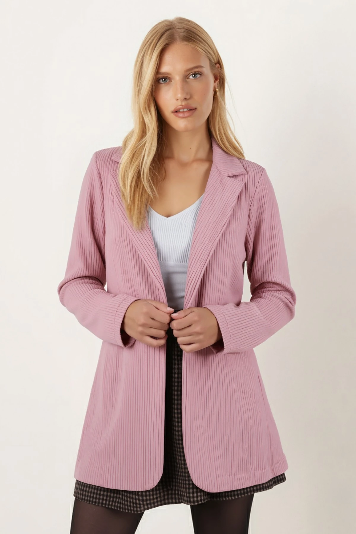 Kadın Pudra Tek Düğmeli Kadife Ceket ARM-24K001043