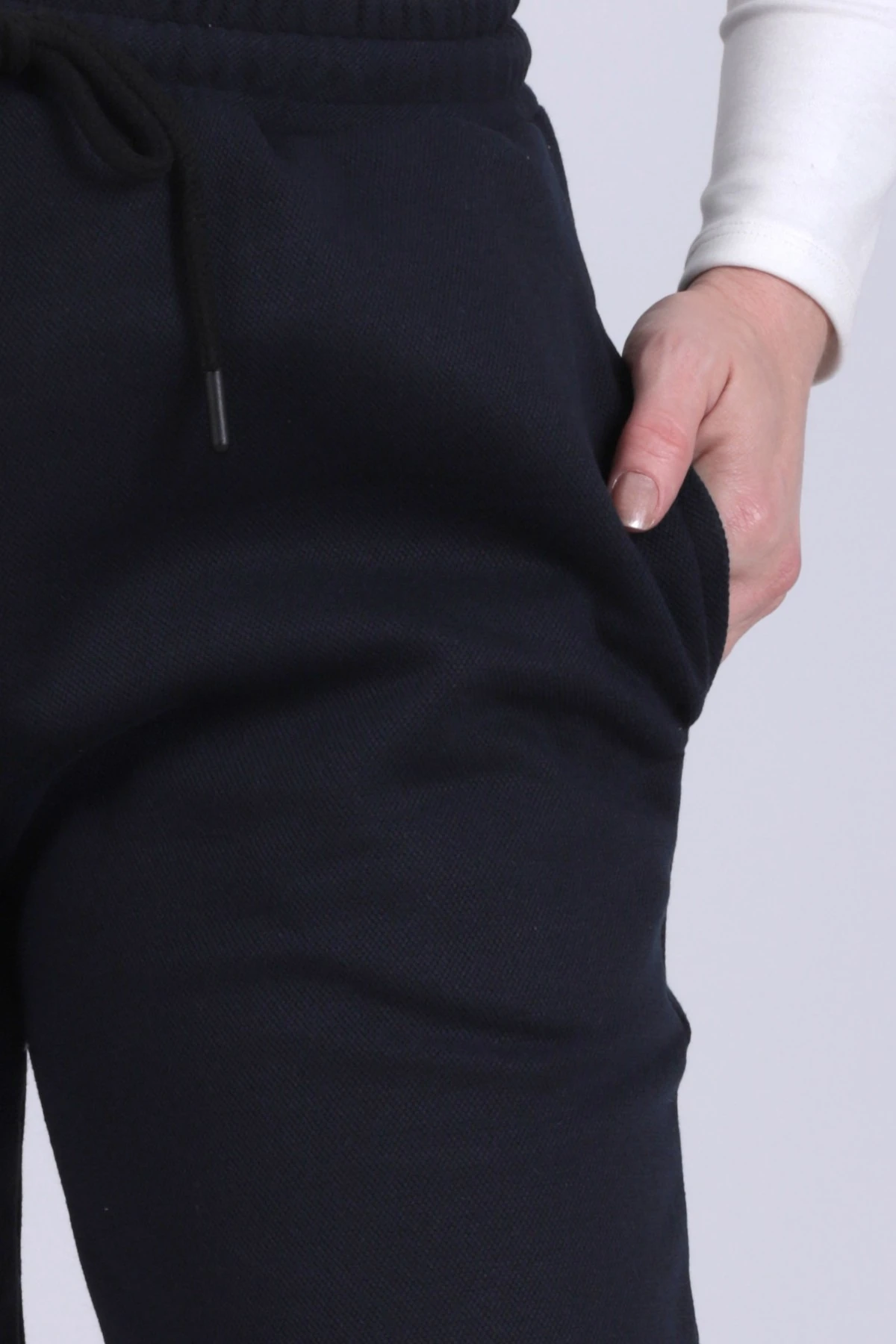 Kadın Lacivert Beli Ve Paçası Lastikli Cepli İçi Şardonlu Eşofman Altı ARM-26K001063