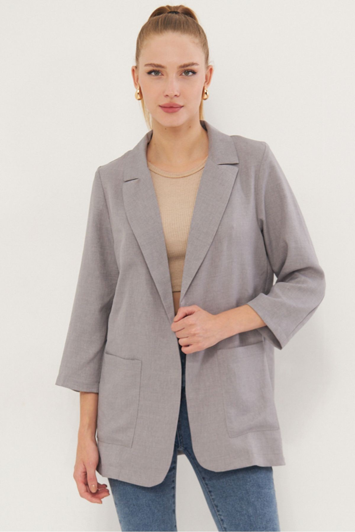 Kadın Gri Cepli Oversize Ceket ARM-24Y001115
