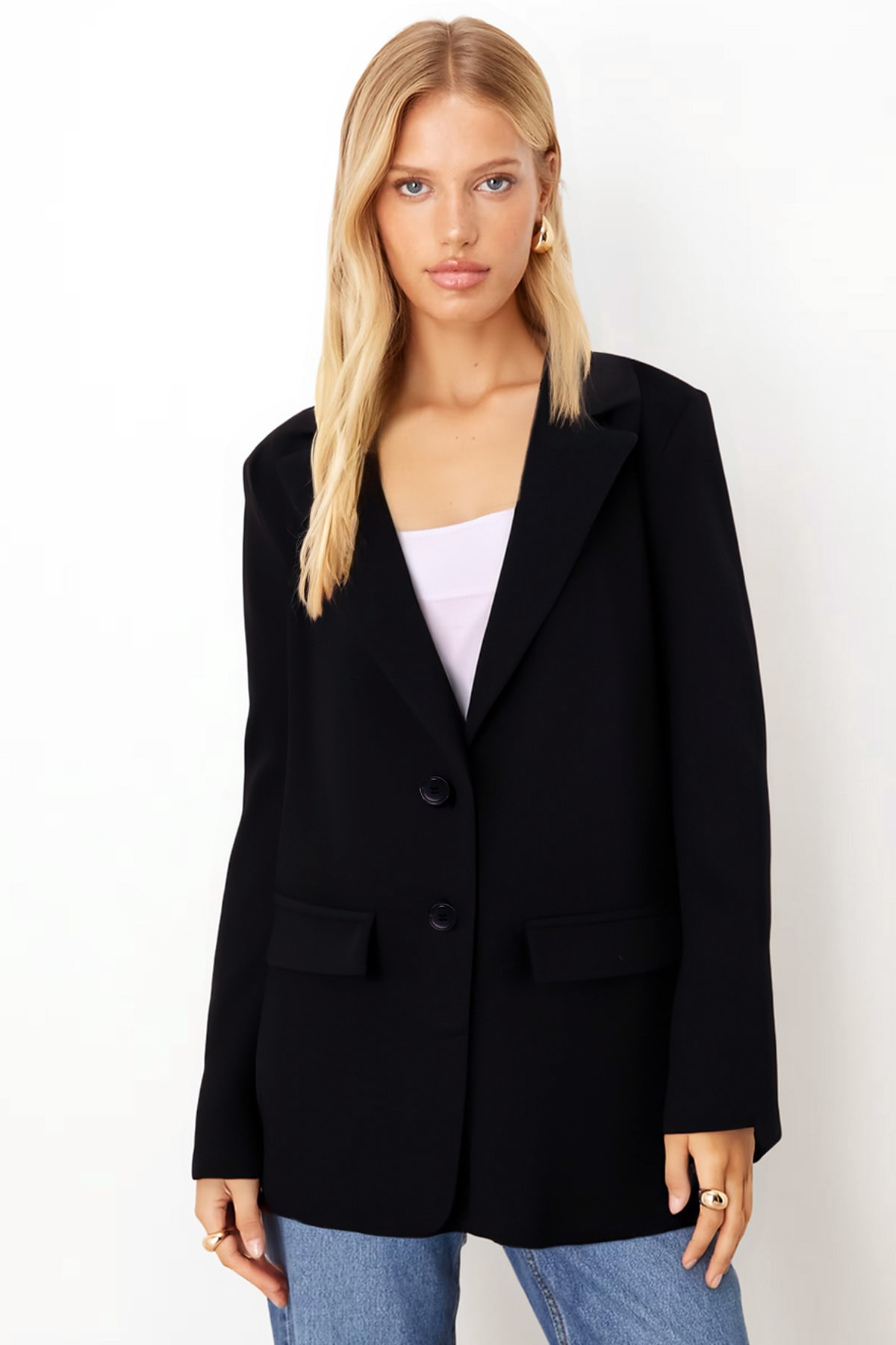 Kadın Siyah Erkek Yaka Cep Kapaklı Vatkalı Oversize Kaşe Ceket ARM-26K001044