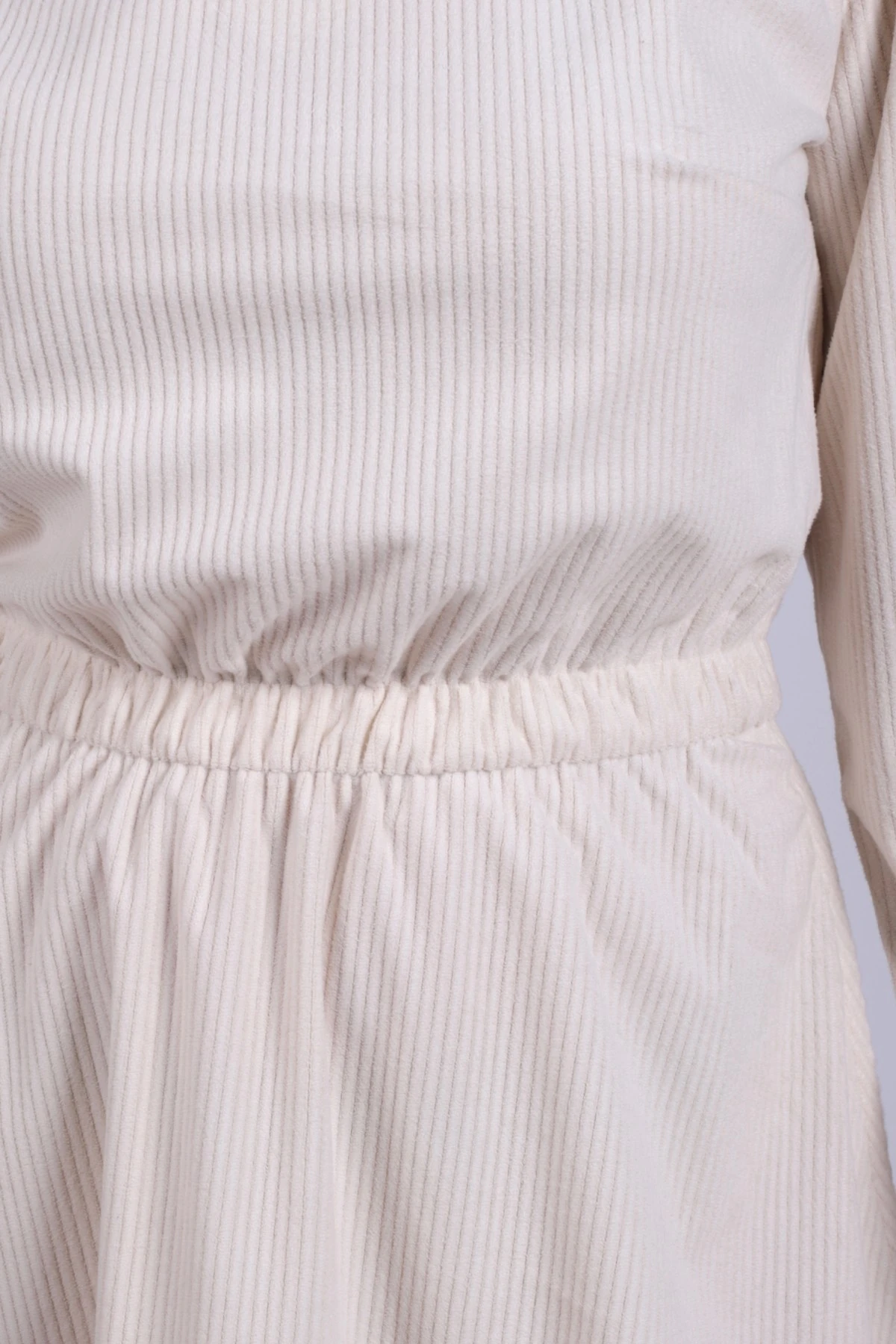 Kadın Krem Kadife V Yaka Beli Lastikli İnce Fitilli Kloş Elbise ARM-25K001049