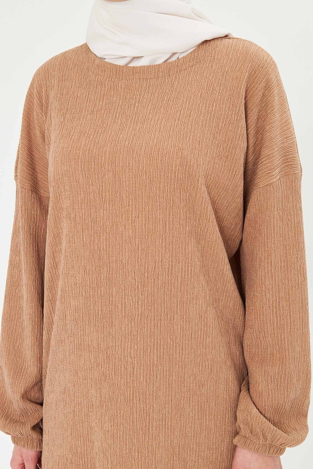 Kadın Bej Sıfır Yaka Kol Lastikli Yanı Yırtmaçlı Pantolonlu Tesettür İkili Takım ARM-25K001109