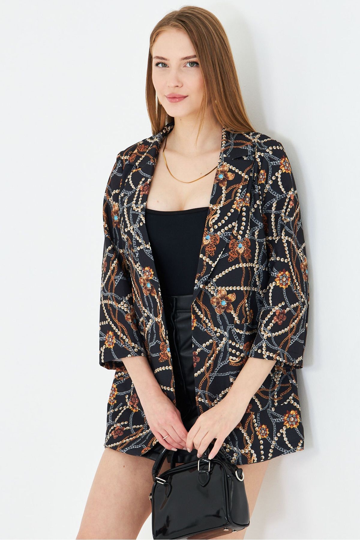 Kadın Siyah Cepli Oversize Ceket ARM-25Y001057
