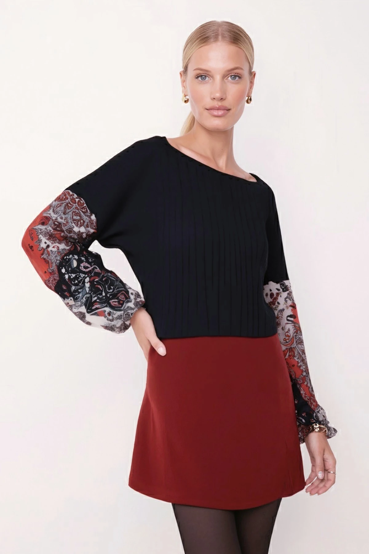 Kadın Koyu Lacivert Kolu Desenli Balonlu Triko Kazak ARM-20K081001