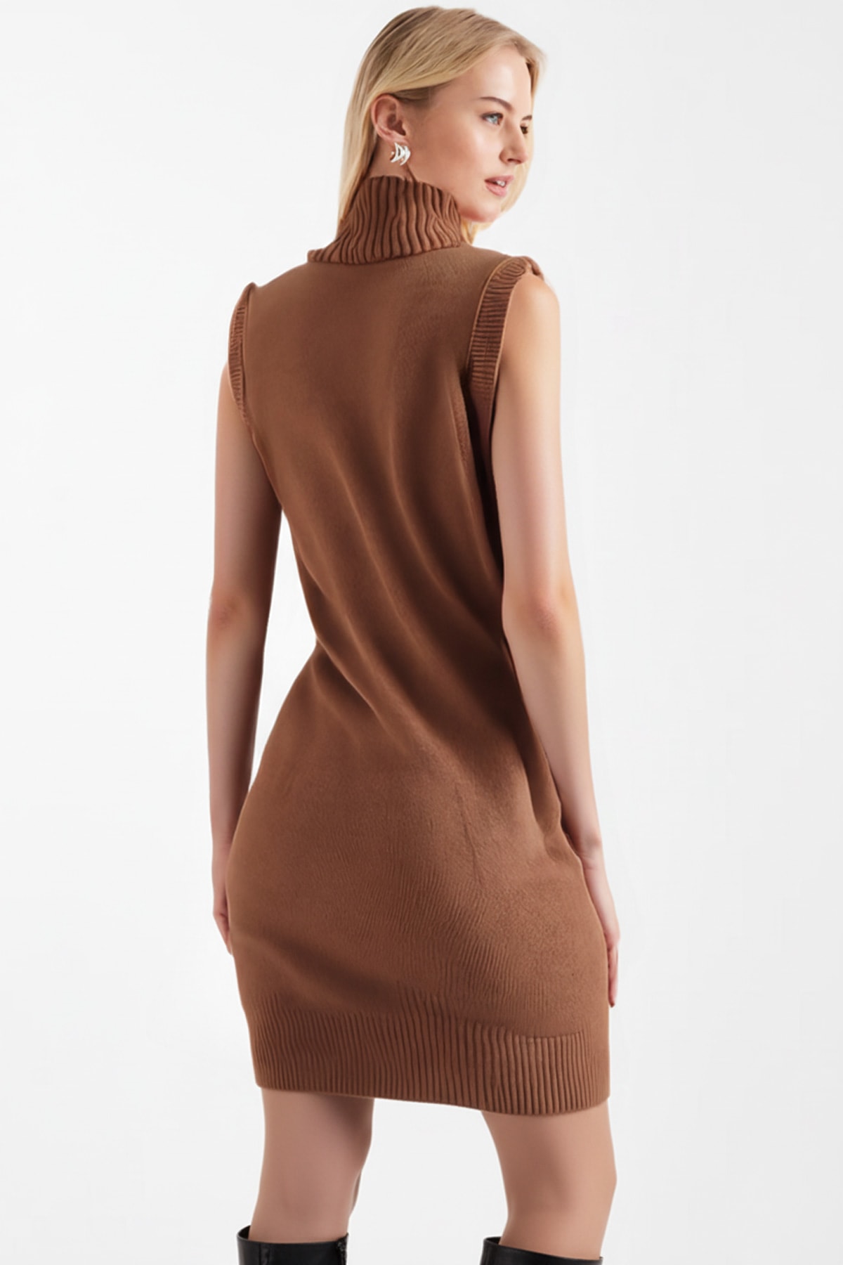 Kadın Camel Önü Boncuklu Kolsuz Triko Elbise ARM-26K136034