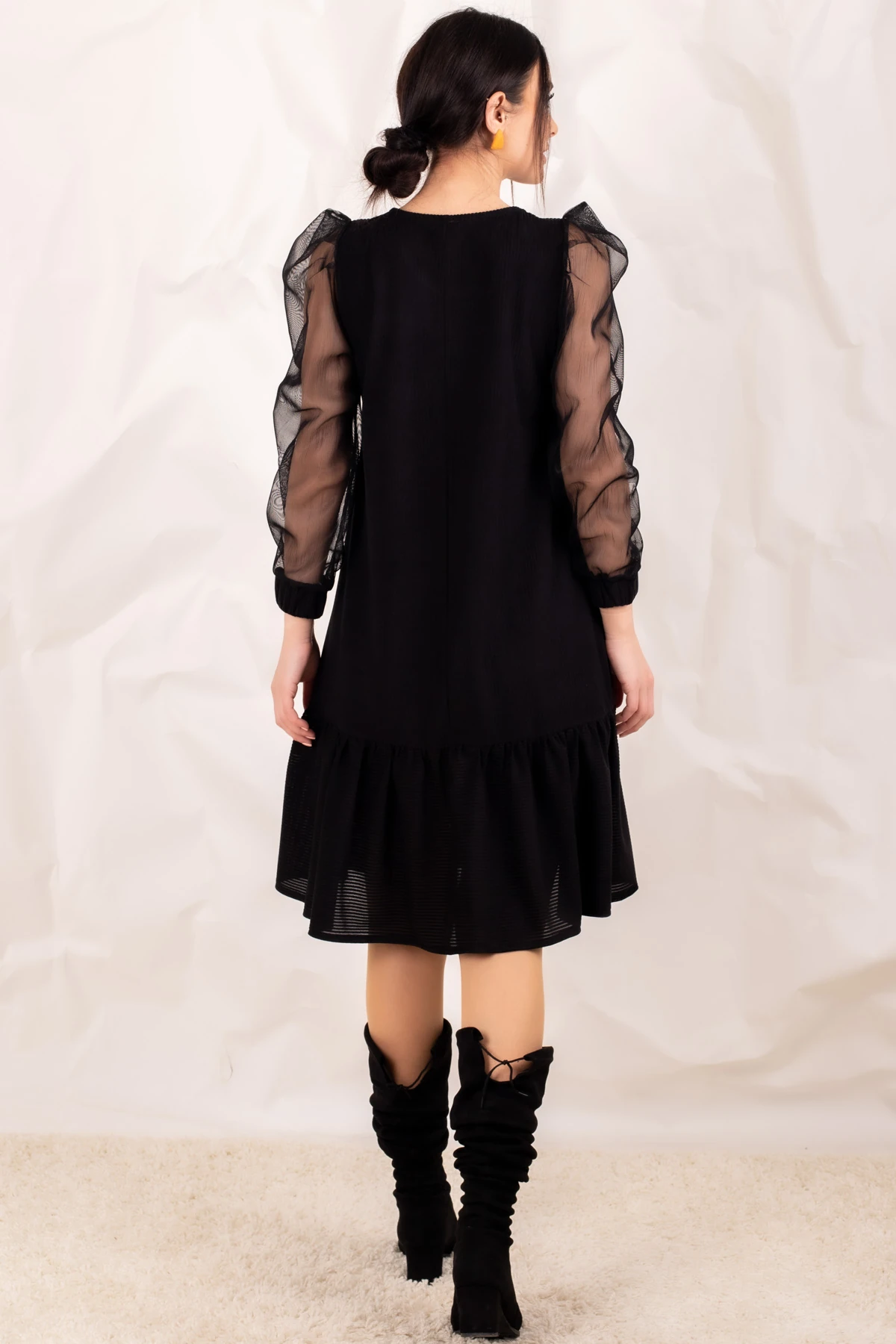 Kadın Siyah Kolu Tüllü Alti Firfirli Elbise ARM-20K001110