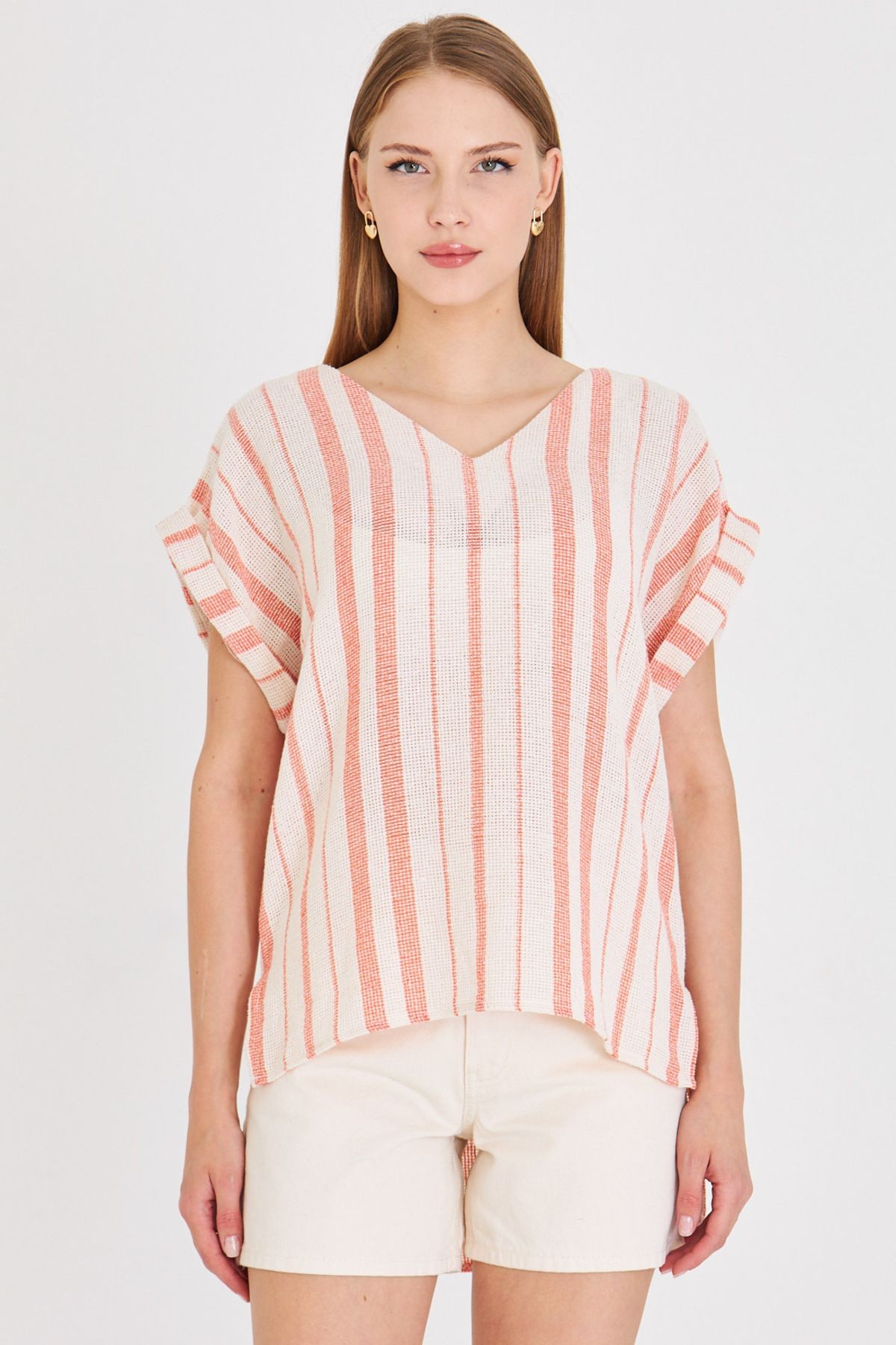 Kadın Oranj V Yaka Yanları Yırtmaçlı Arkası Uzun Duble Kol Detaylı Oversize Bluz ARM-25Y001056
