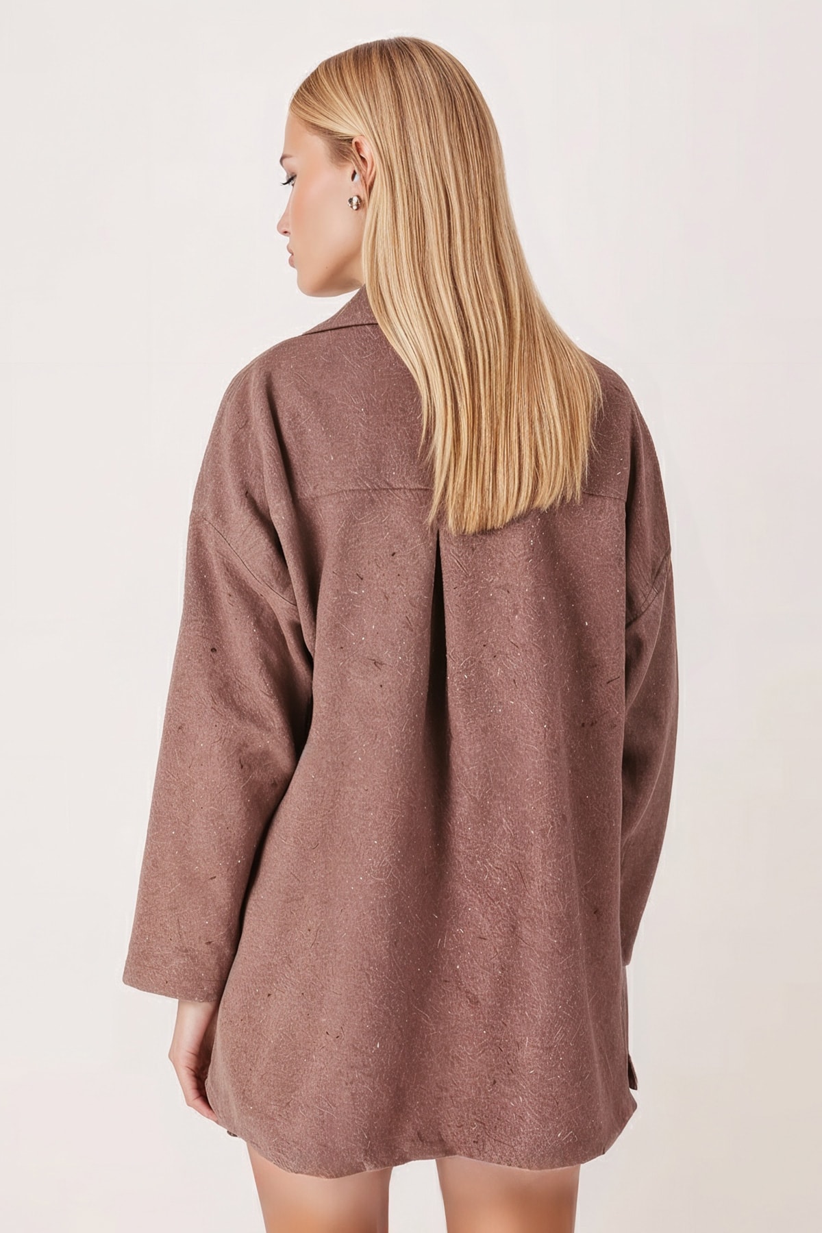 Kadın Kahverengi Erkek Yaka Yanları Yırtmaçlı Oversize Ceket ARM-26K001009