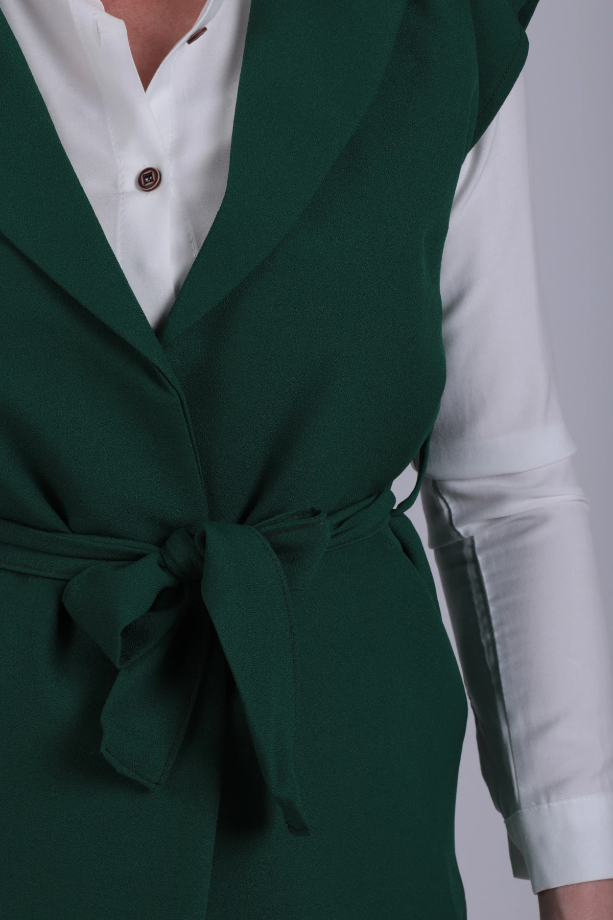 Kadın Zümrüt Erkek Yaka Beli Kuşaklı Keten Görünümlü Yelek ARM-25Y001079