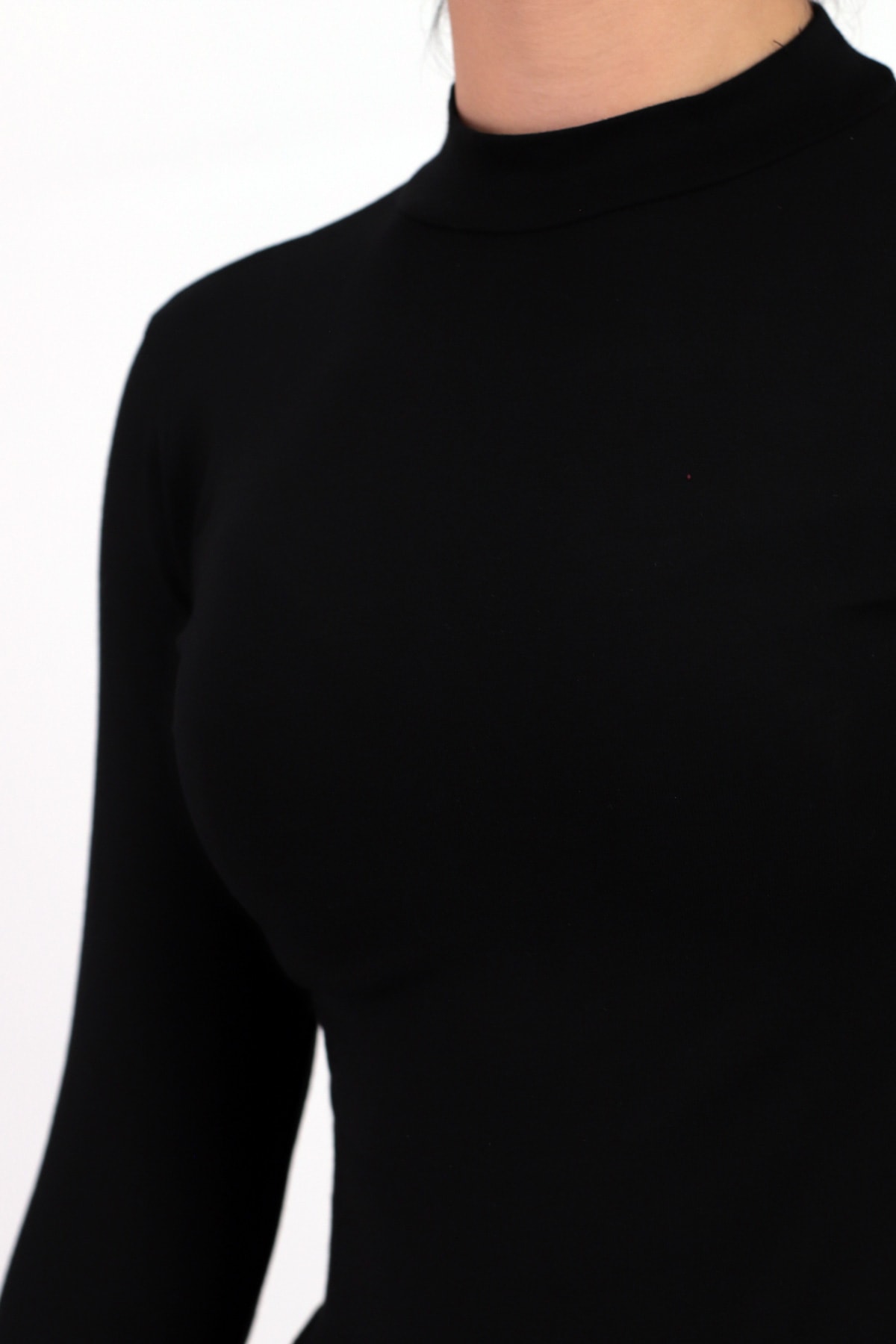Kadın Siyah Yarım Balıkçı Uzun Kol Body ARM-26K135003