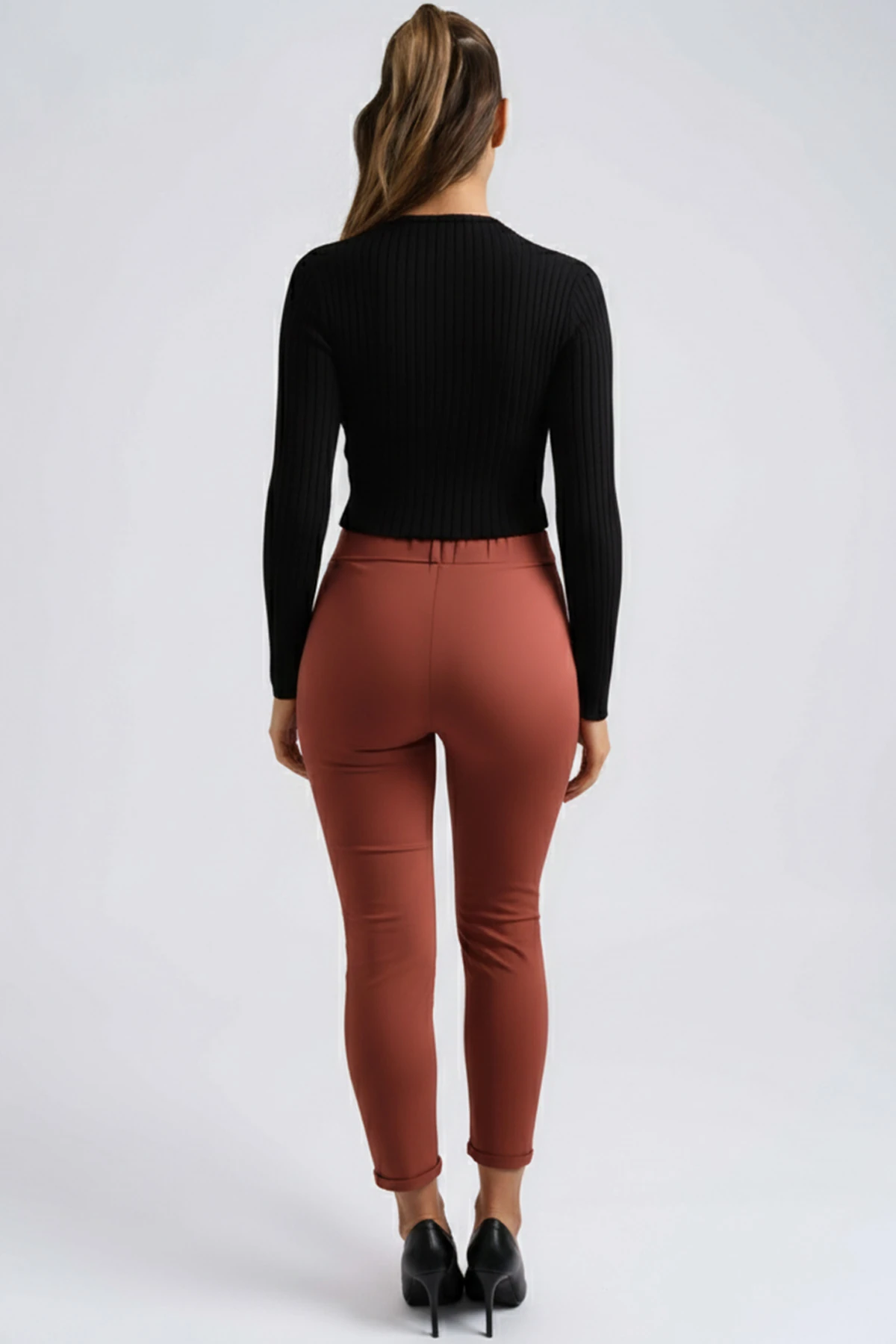 Kadın Taba Beli Lastikli Paçası Katlamalı Pantolon ARM-26K136042