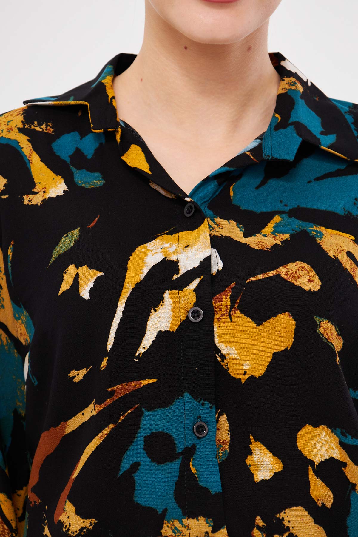 Kadın Siyah-Sarı Desenli Uzun Kollu Tesettür Gömlek ARM-26K001072