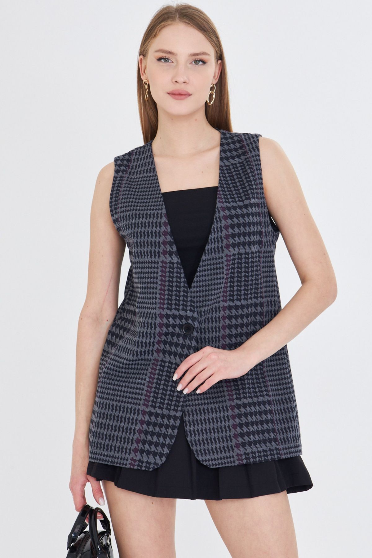 Kadın Füme V Yaka Tek Düğme Oversize Desenli Yelek ARM-25Y001032